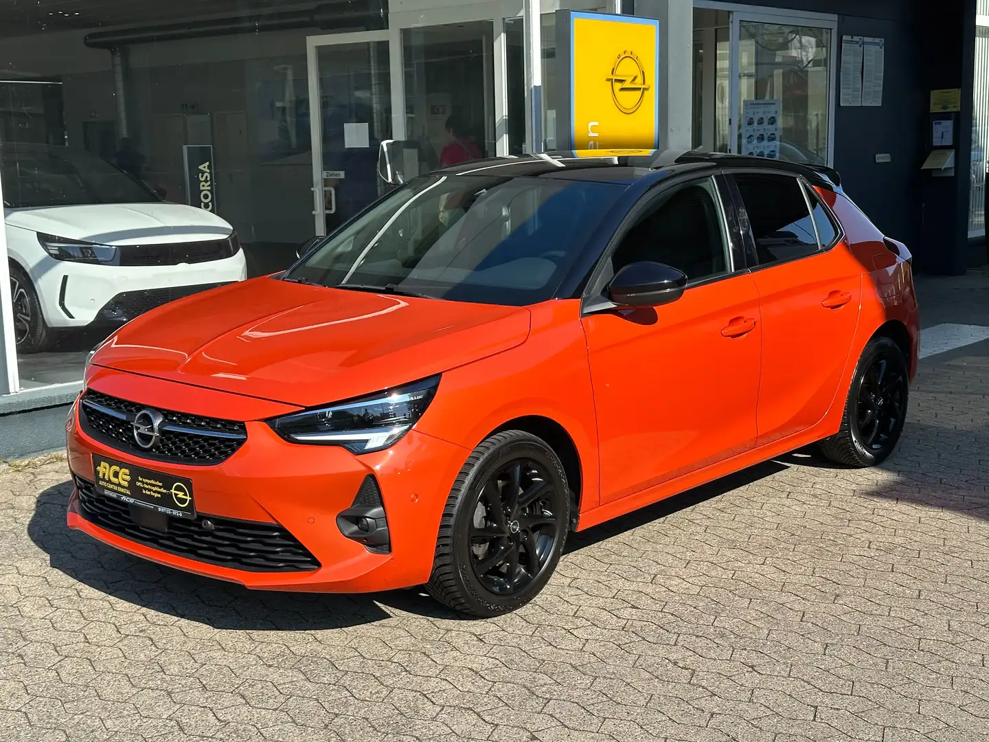 Opel Corsa Ultimate 1,2 *Automatik*LED*Kamera*PDC*SHZ* Naranja - 1