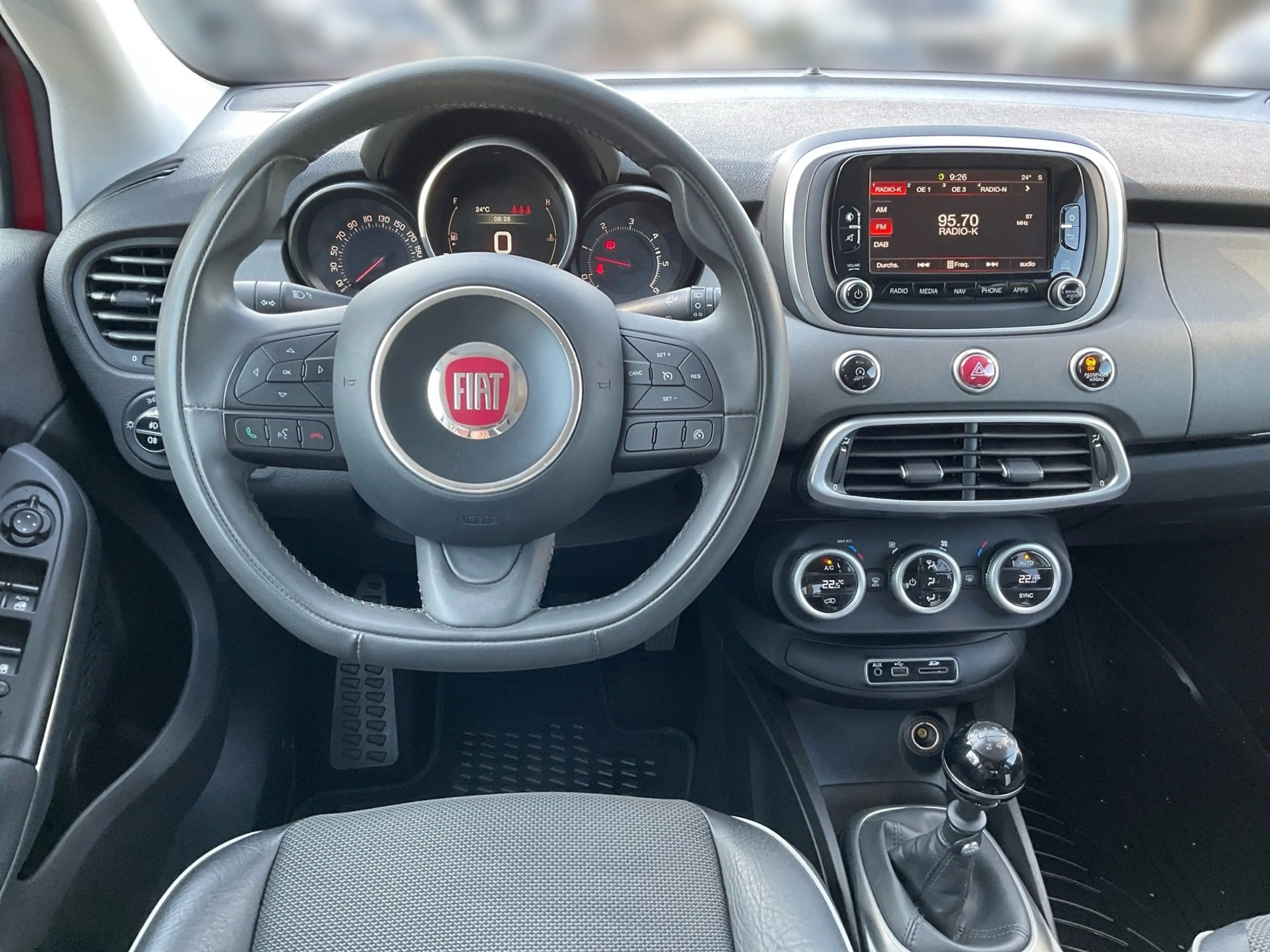 Fiat 500X 1.6 MultiJet Cross Plus 2xKlima BiXenon PDC — photo 10