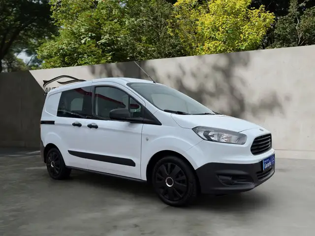 Ford Transit Courier /5 Sitzer/2x Schiebetür