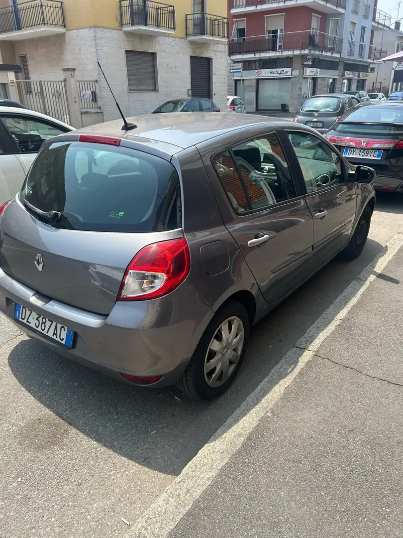 Renault Clio 5p 1.2 16v Luxe - 2