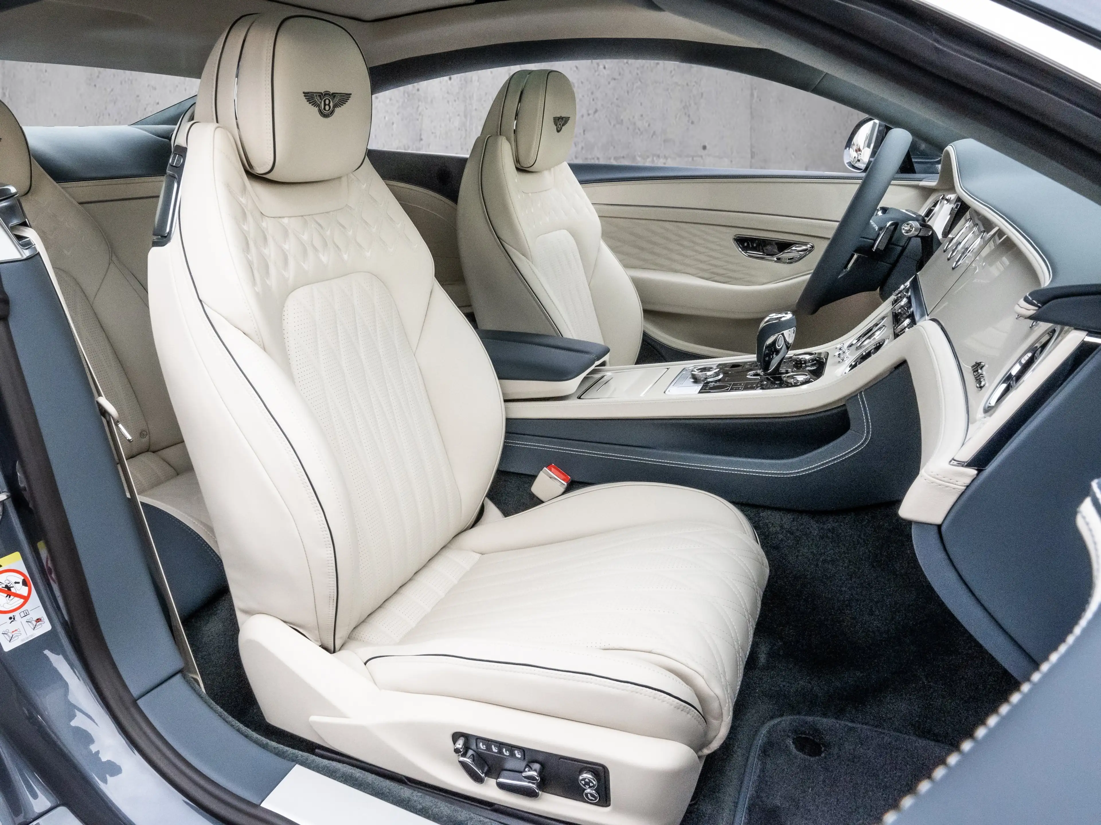 Bentley Continental GT Azure Bang & Olufen, Piano Linen Veneer — photo 6