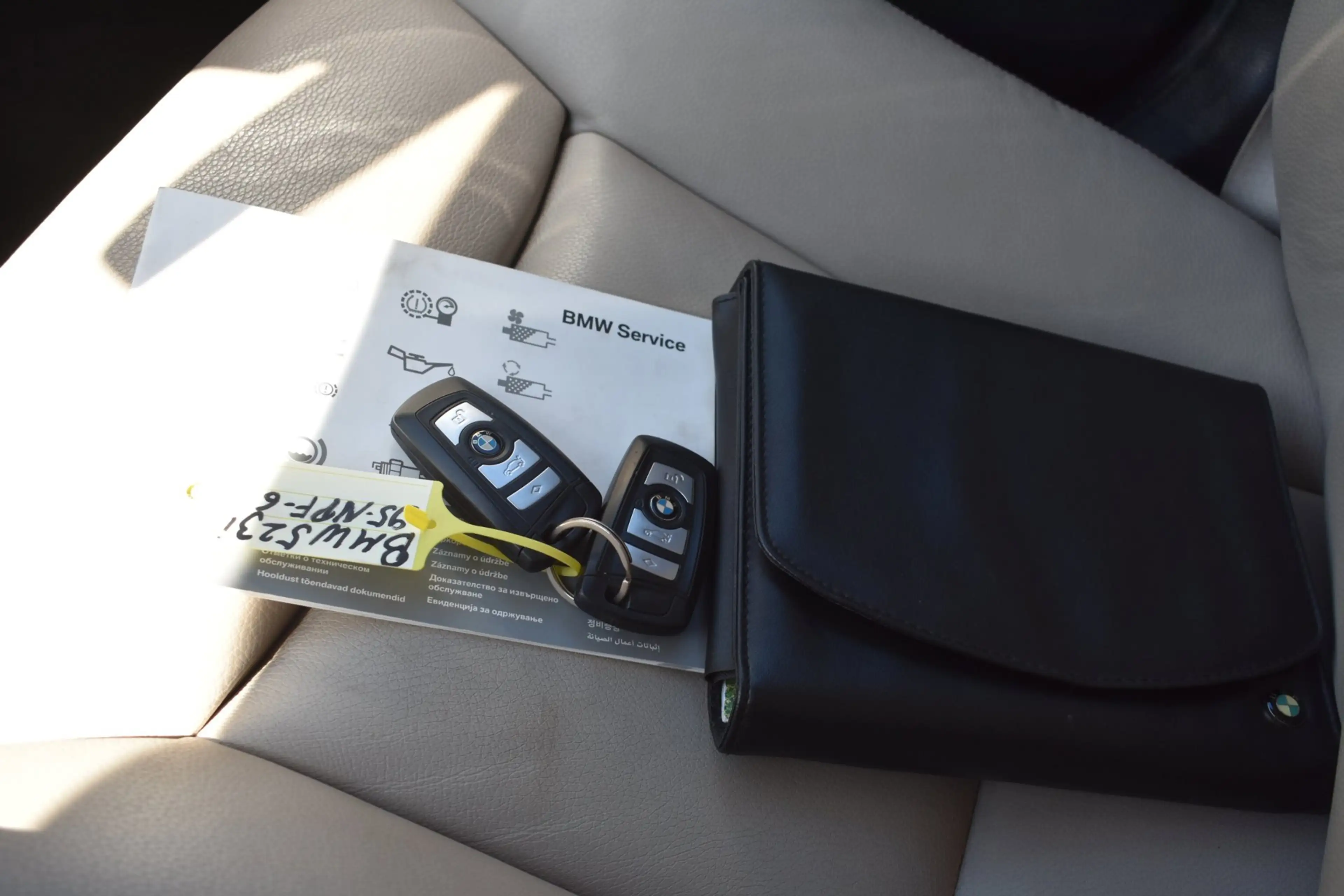 BMW 523 5-serie 523i High Executive '10 Xenon Clima Navi C — photo 17