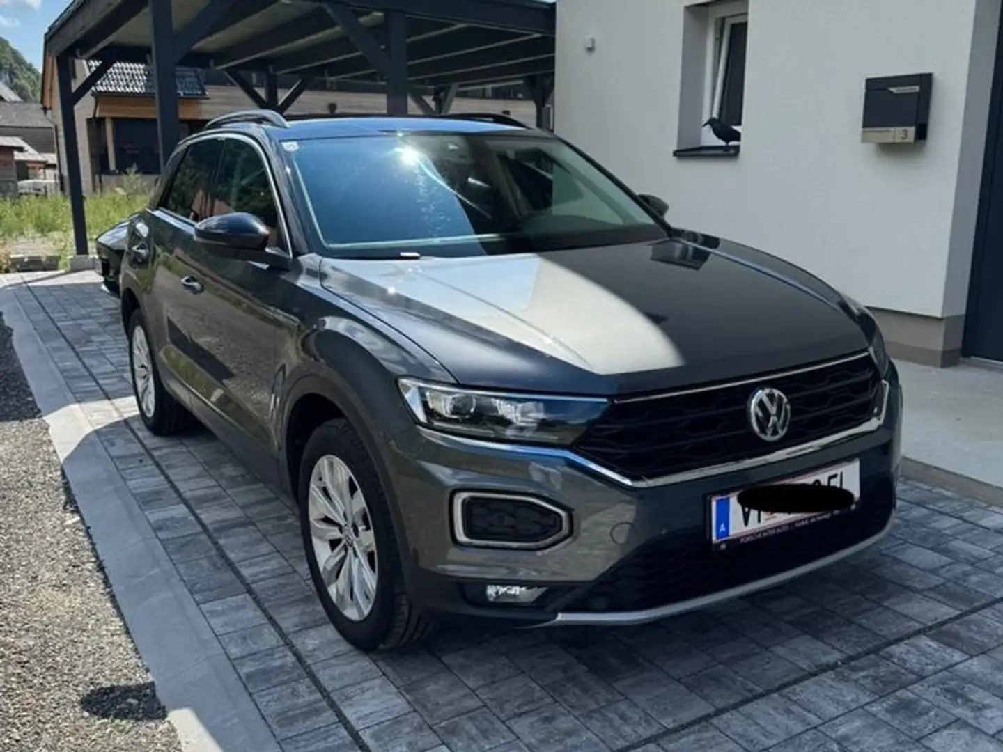 Volkswagen T-Roc T-Roc 1,0 TSI Design Design Grau - 1