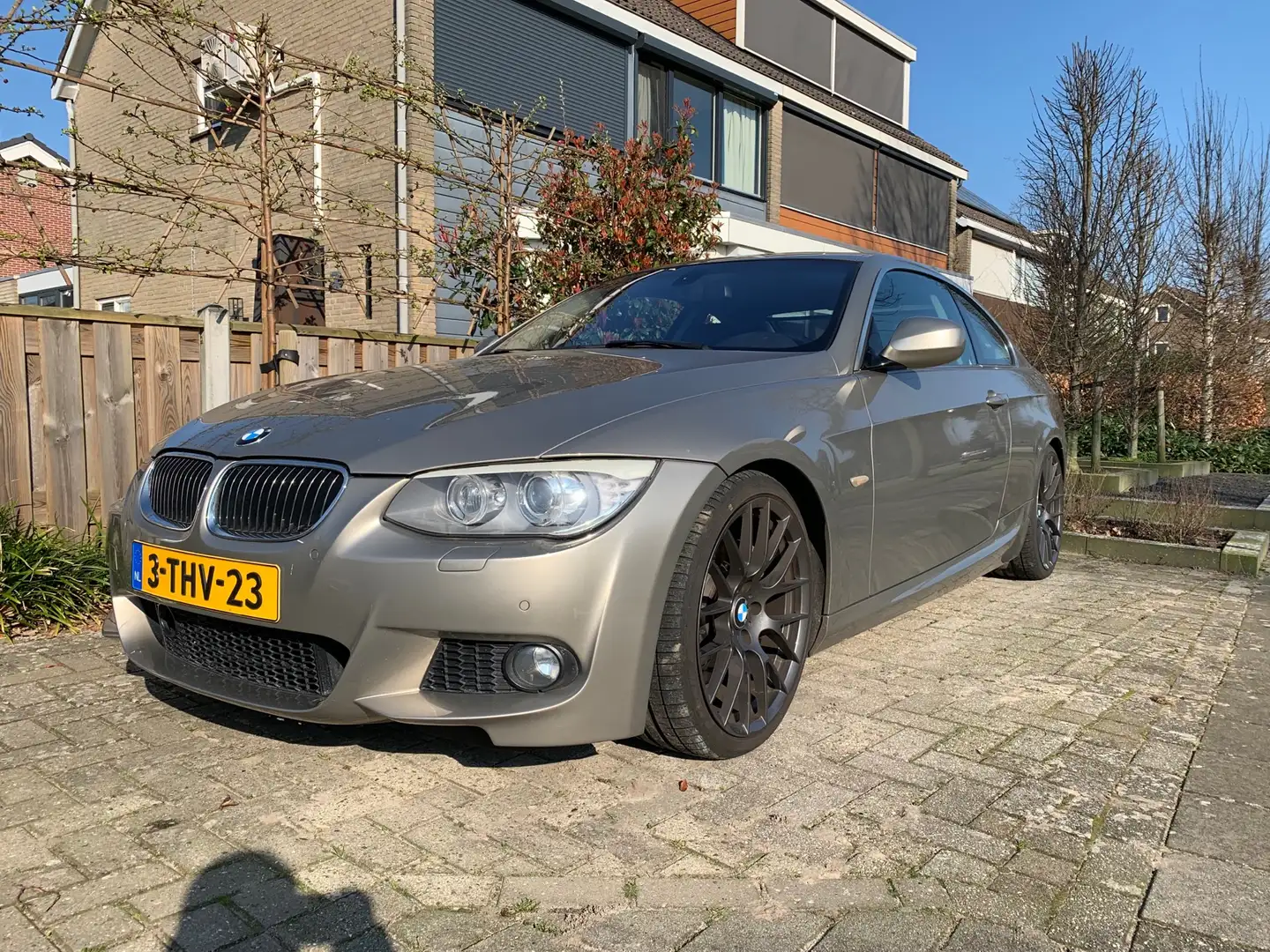 BMW 335 335i High Executive E92 Coupe / DCT / N55 / Msport Brown - 1