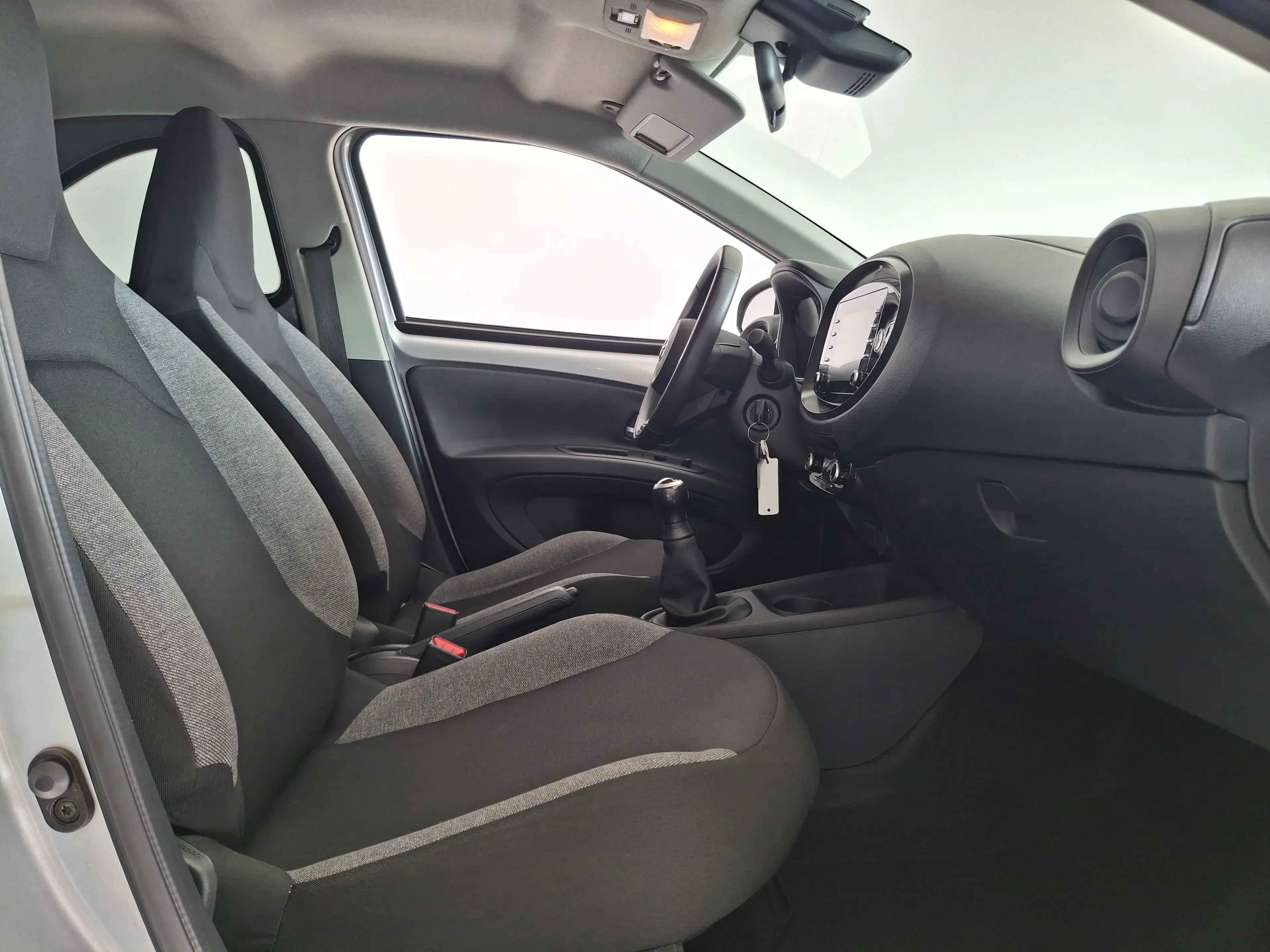 Toyota Aygo X 1.0 VVT-i MT first CARPLAY CAMERA ECC — photo 6