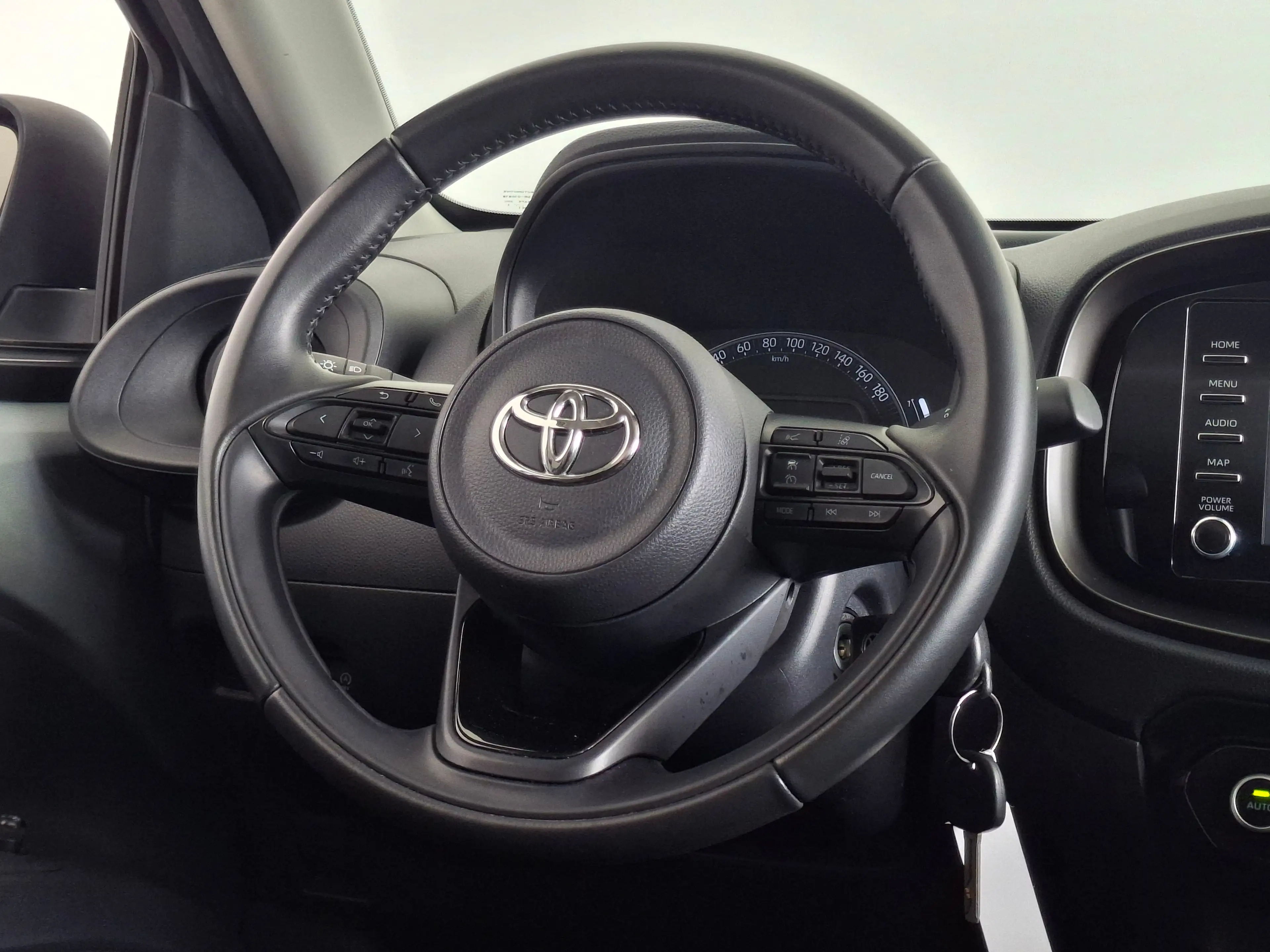 Toyota Aygo X 1.0 VVT-i MT first CARPLAY CAMERA ECC — photo 15