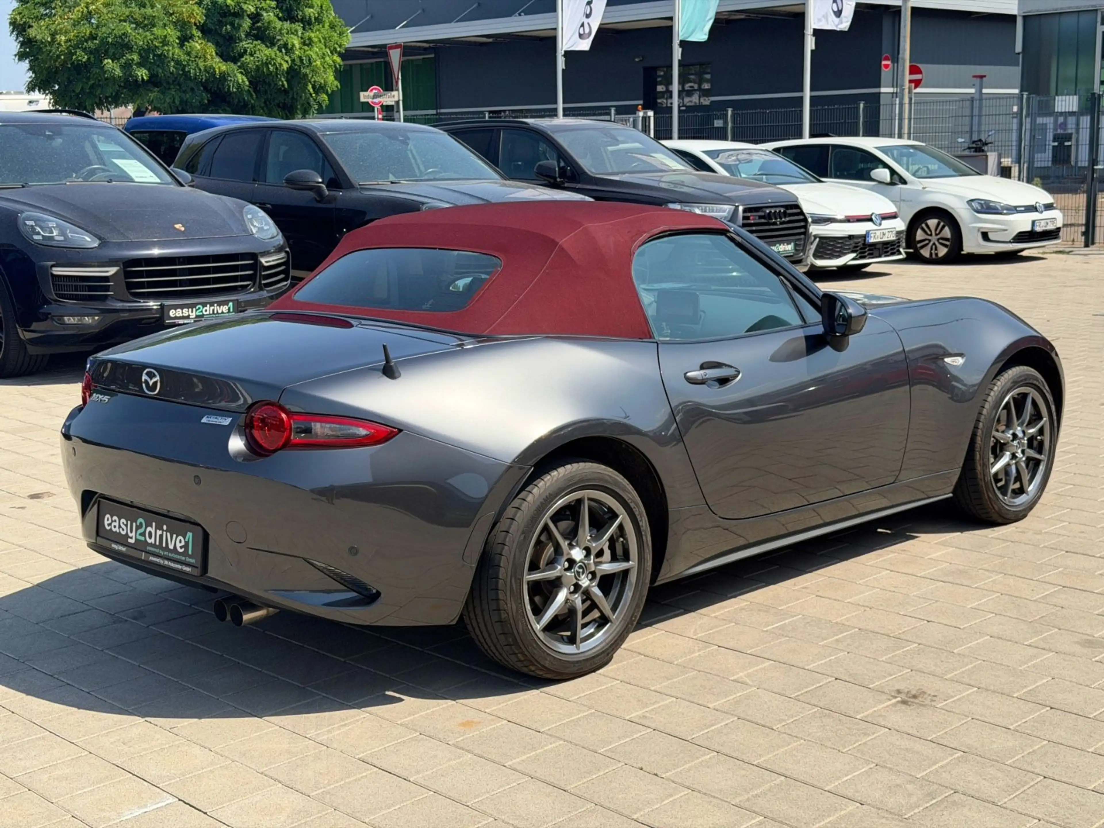 Mazda MX-5 Cabrio Sakura 1.5/NAVI/KLIMA/DAB/BOSE/LED — photo 13