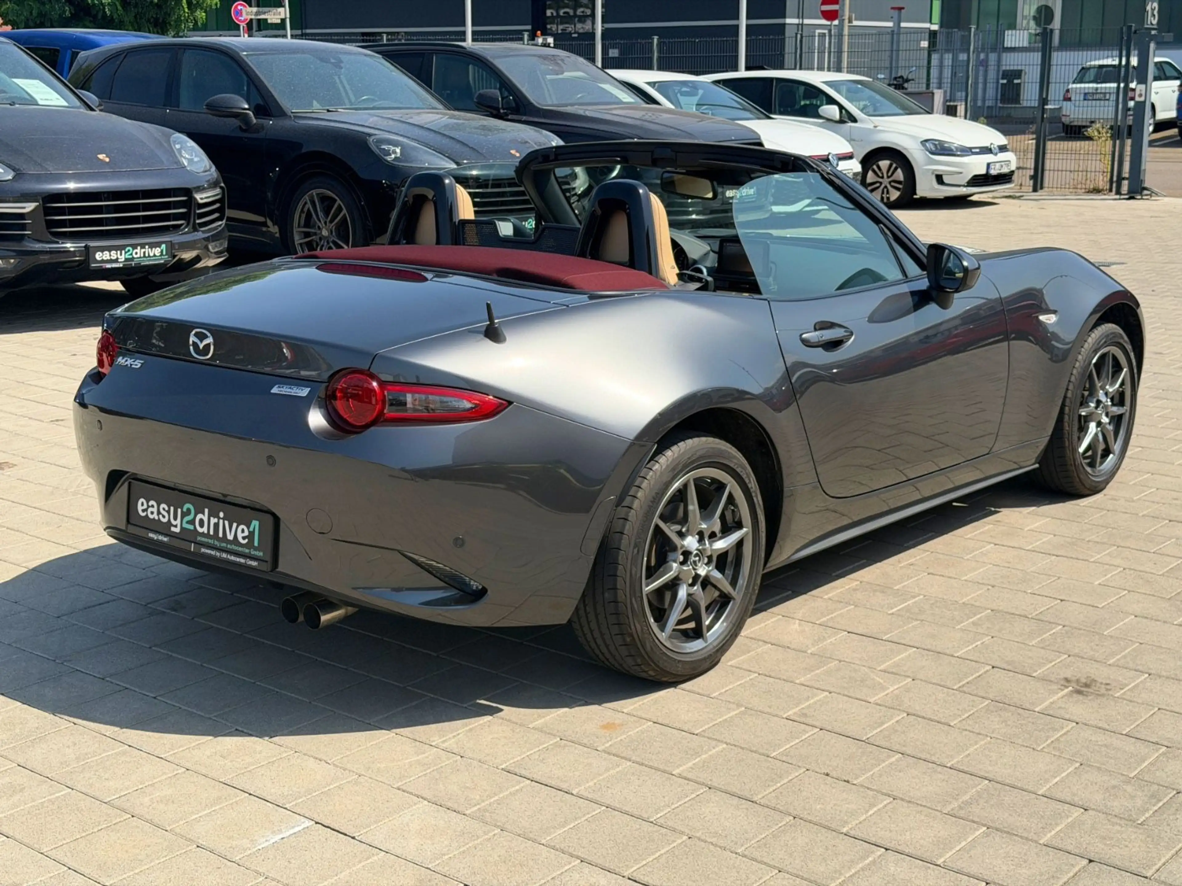 Mazda MX-5 Cabrio Sakura 1.5/NAVI/KLIMA/DAB/BOSE/LED — photo 12