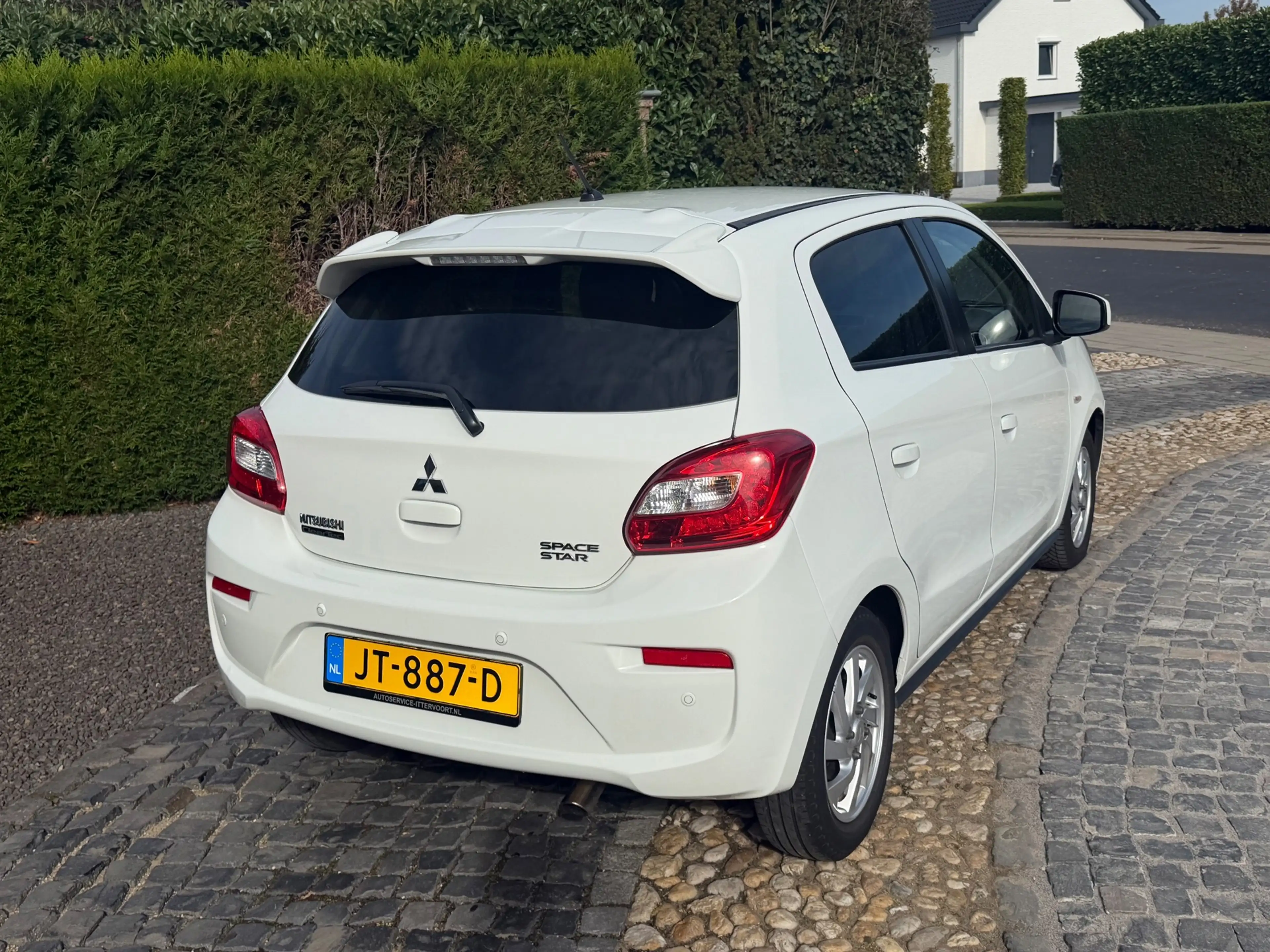 Mitsubishi Space Star 1.0 Intense Automaat Airco — photo 13