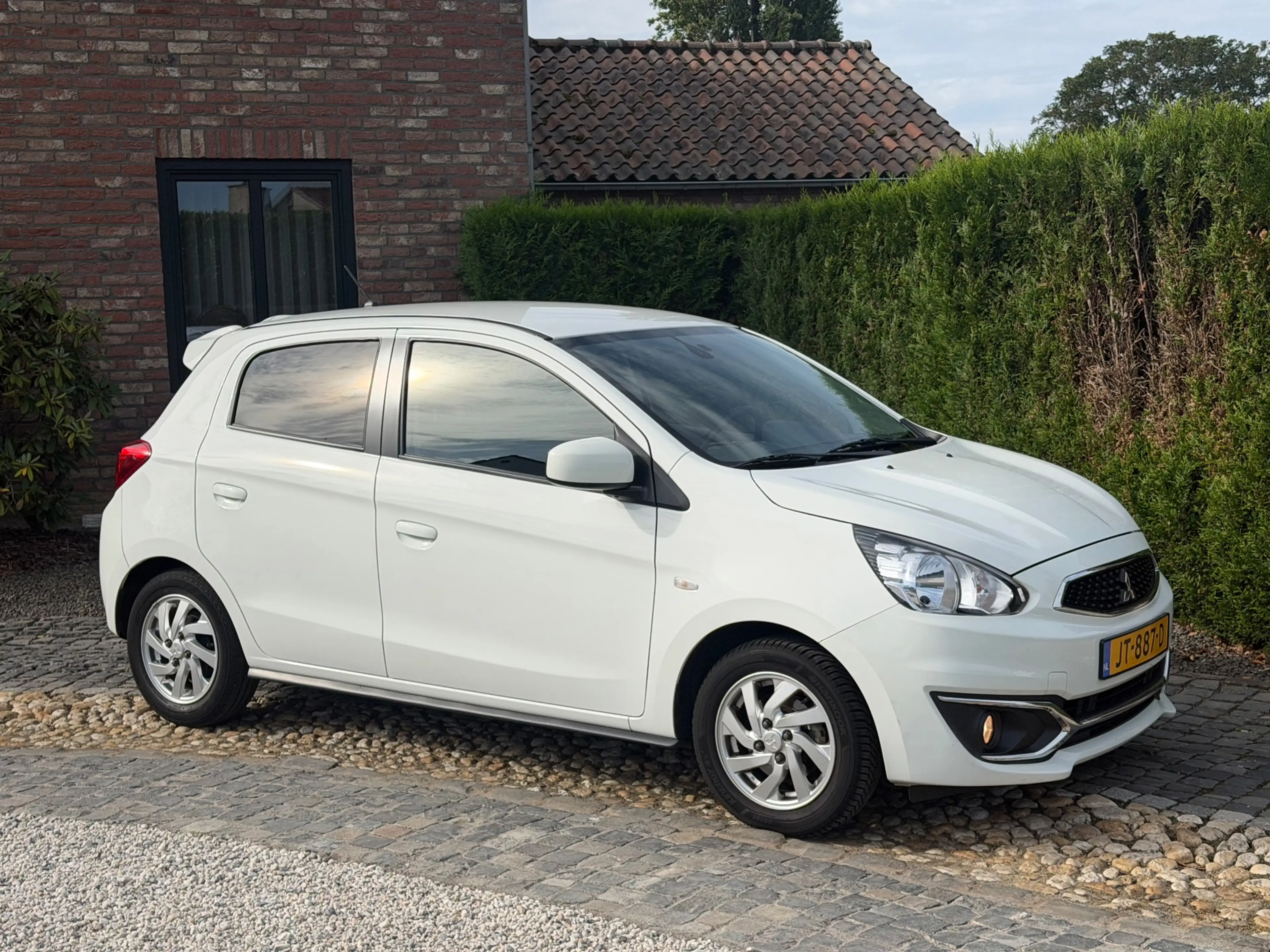 Mitsubishi Space Star 1.0 Intense Automaat Airco — photo 18