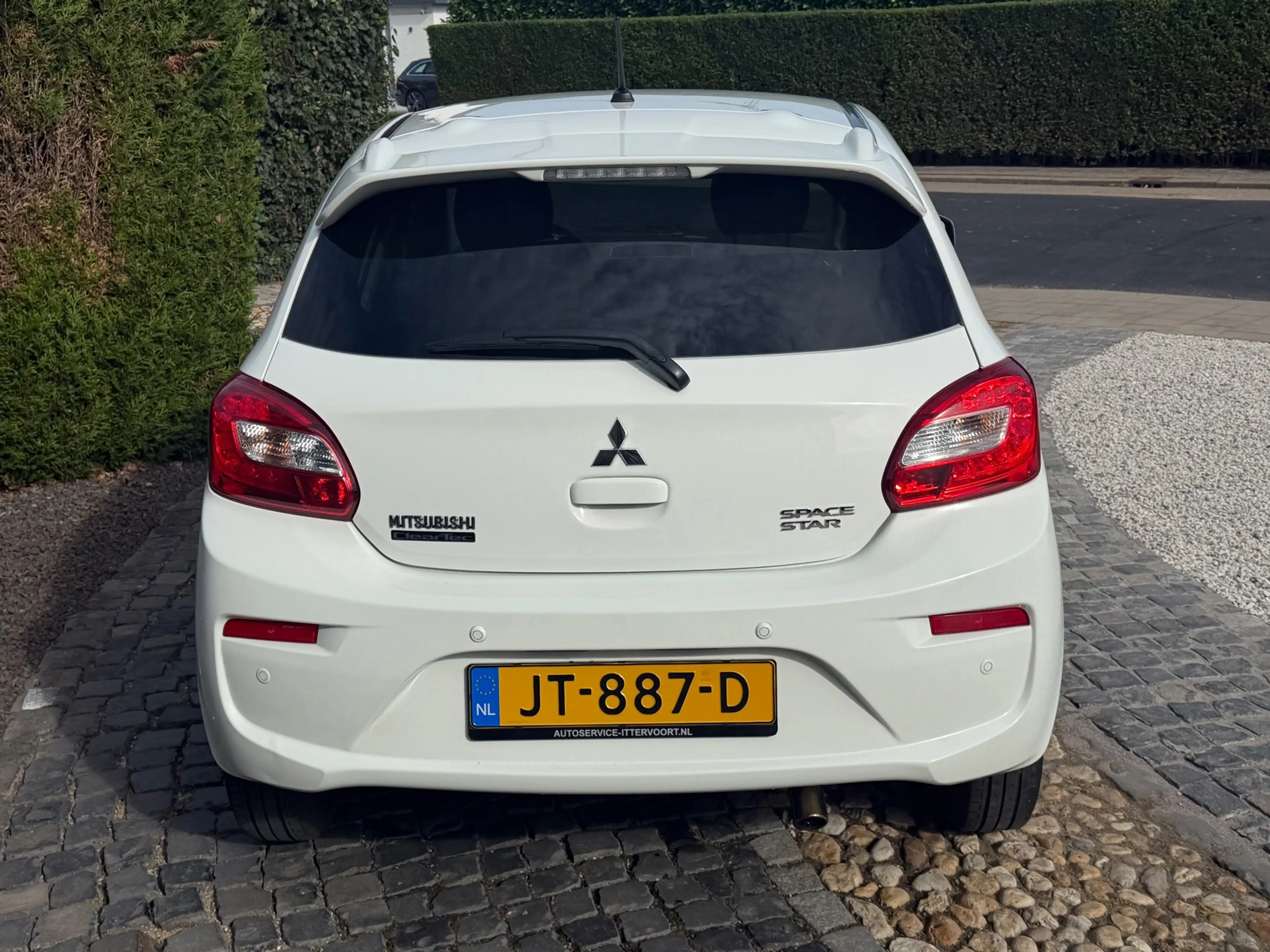 Mitsubishi Space Star 1.0 Intense Automaat Airco — photo 11