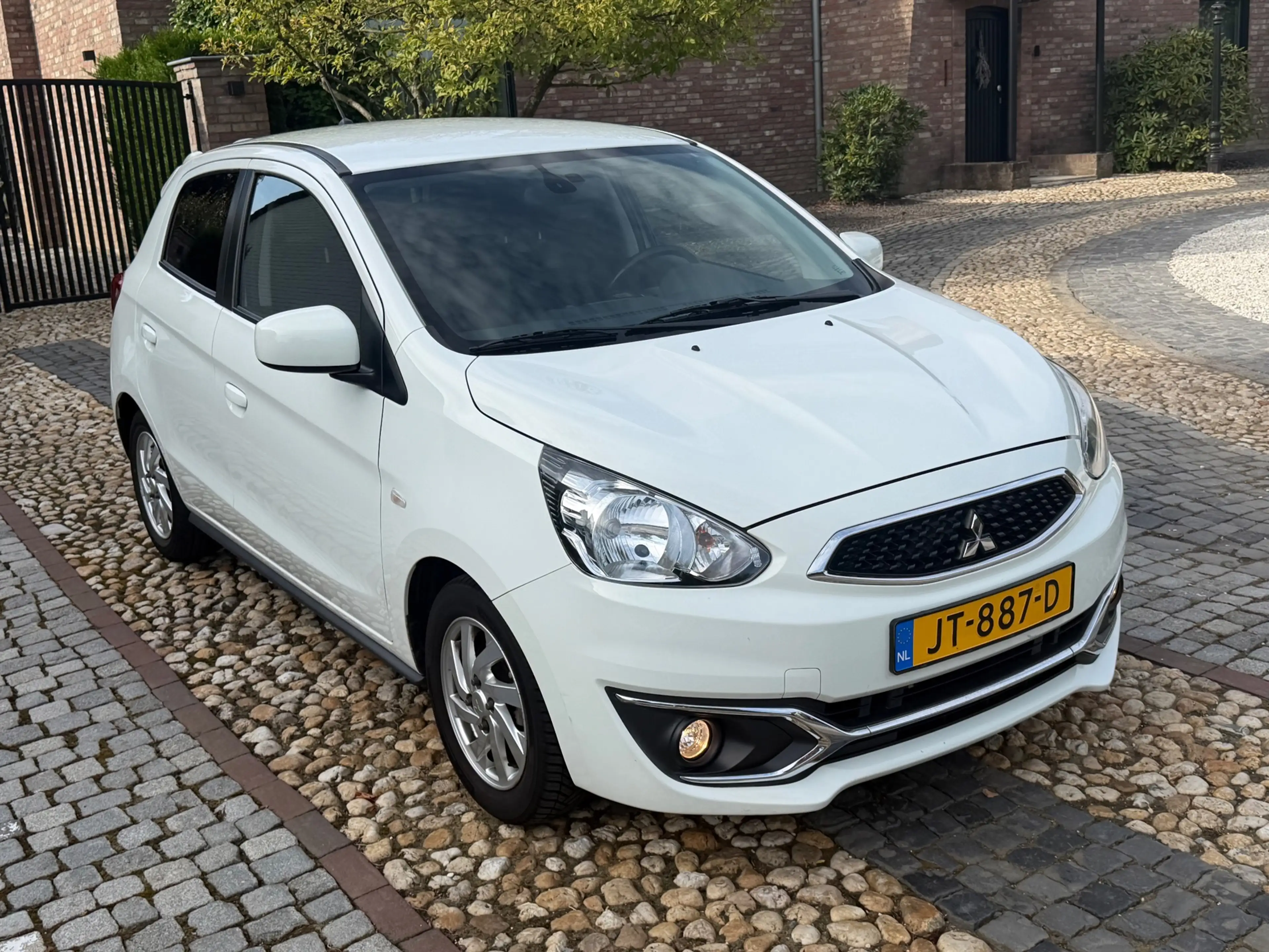 Mitsubishi Space Star 1.0 Intense Automaat Airco — photo 4
