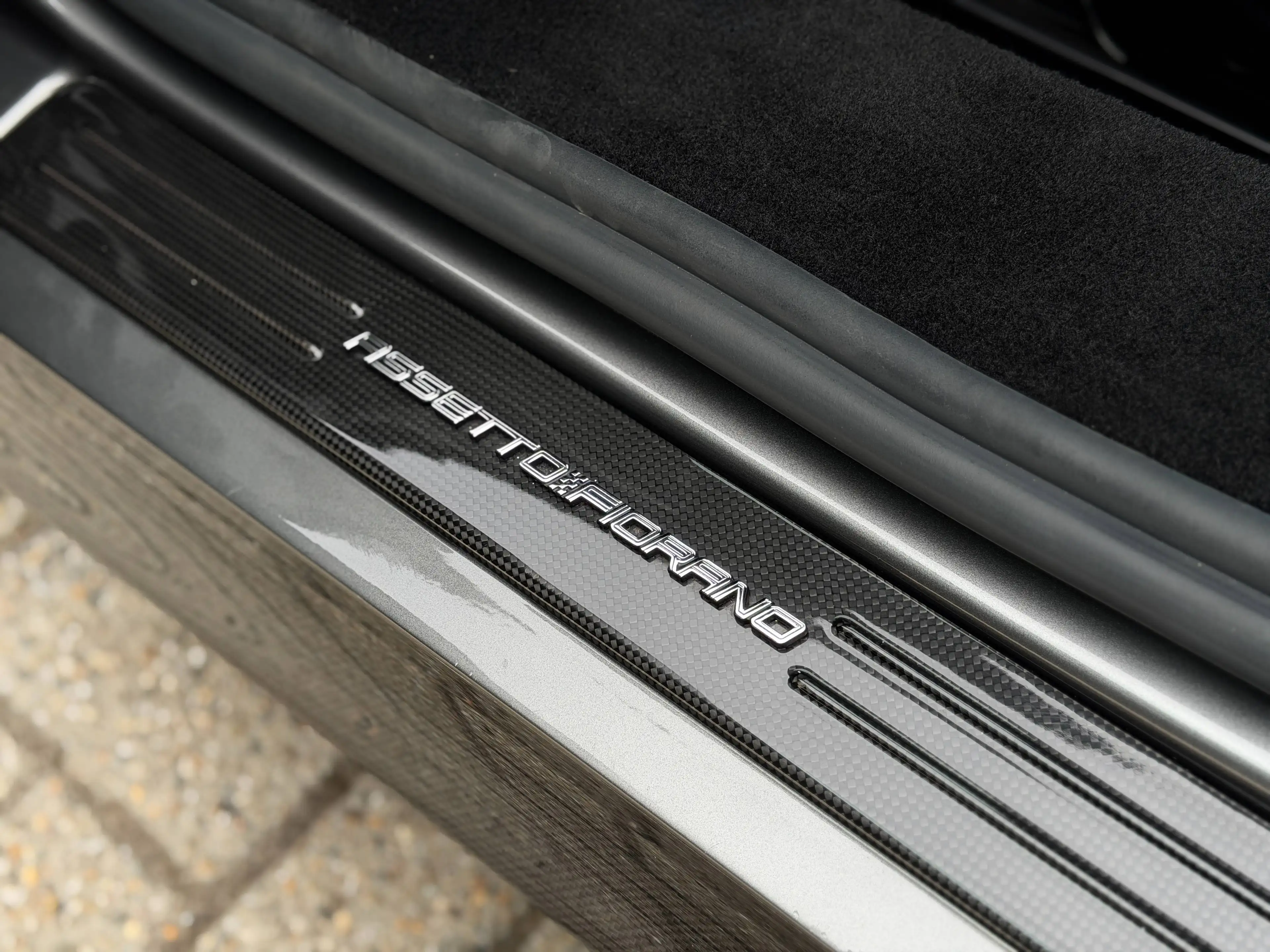Ferrari SF90 Stradale FIORANO PACK//CARBON PACK//LIKE NEW 0483/47.20.60 — photo 8