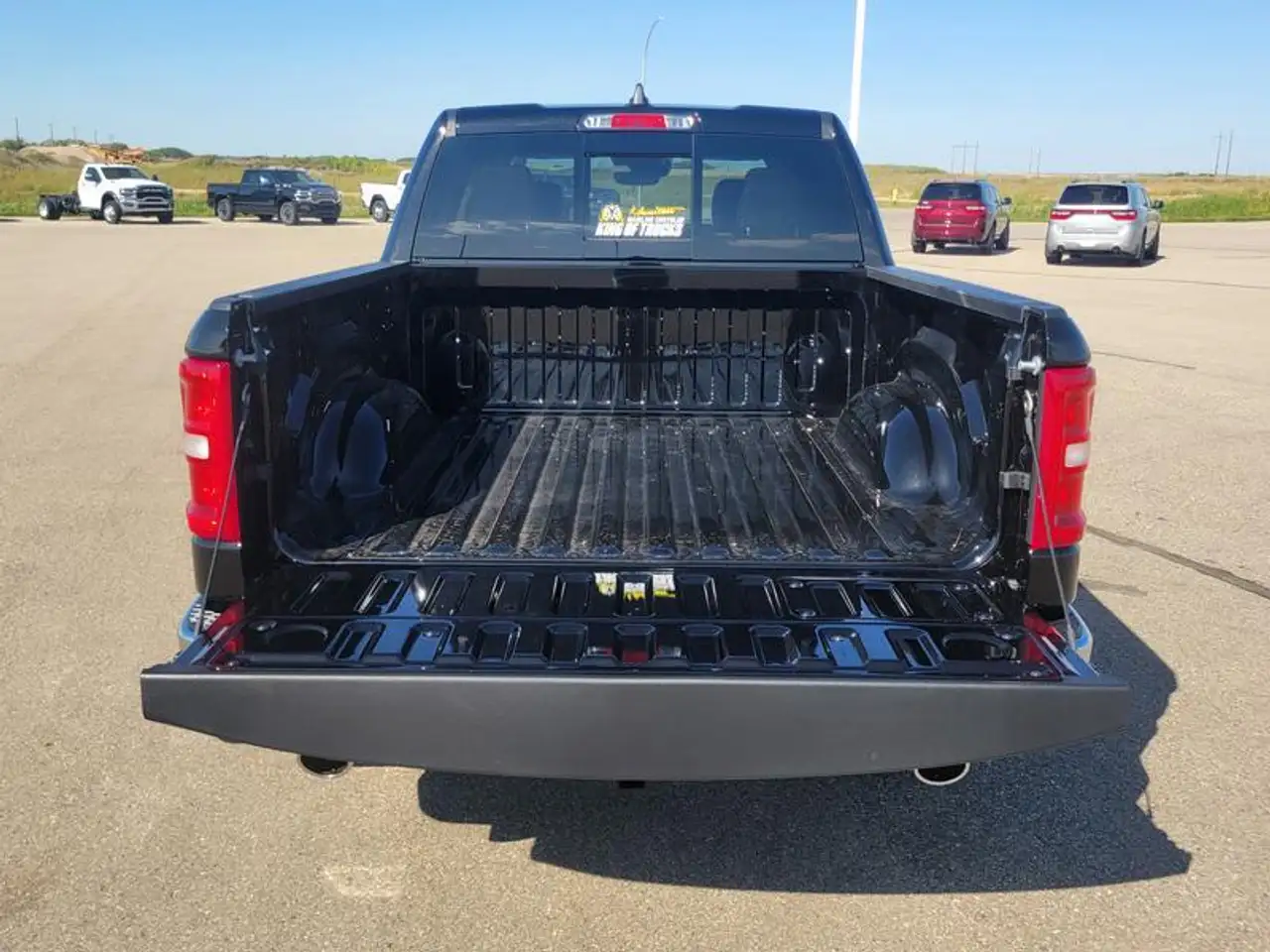 RAM 1500 снимка RAM 1500