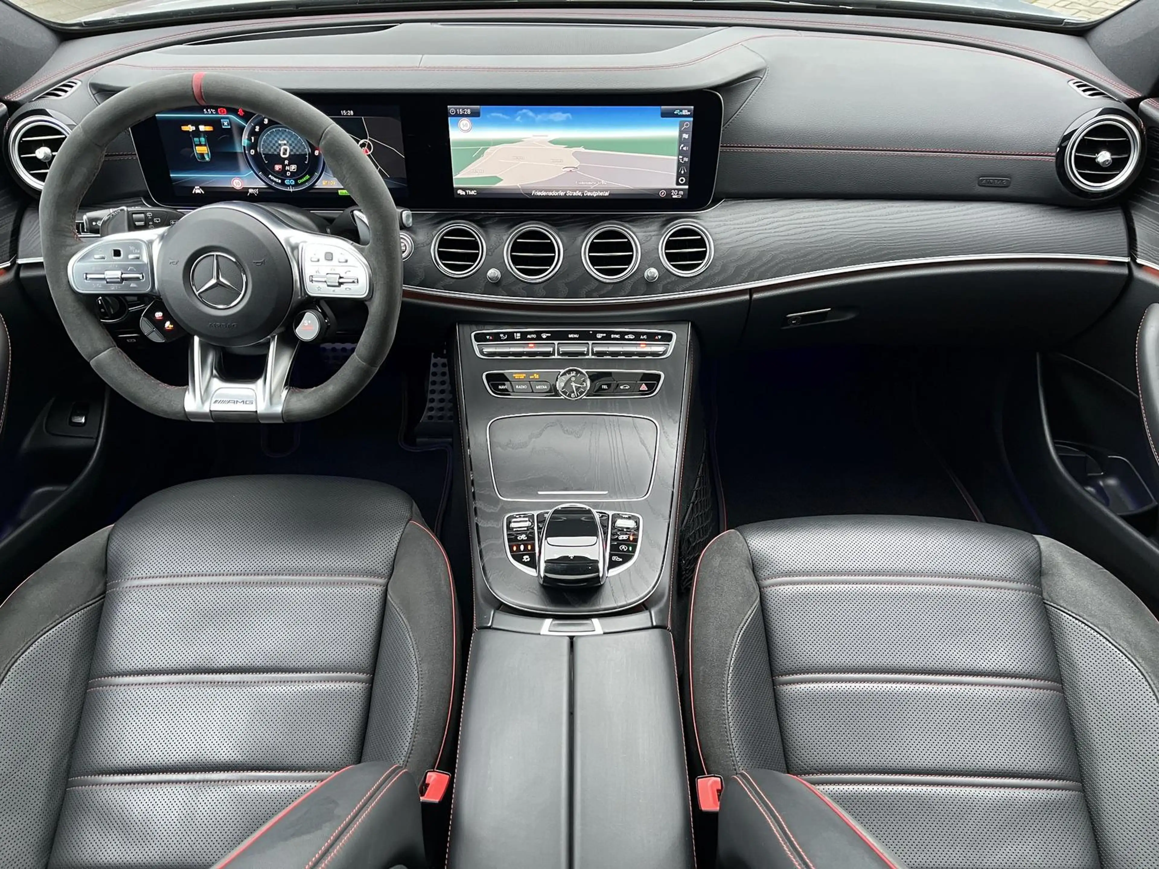 Mercedes-Benz E 53 AMG E 53 T AMG 4Matic+ — photo 11