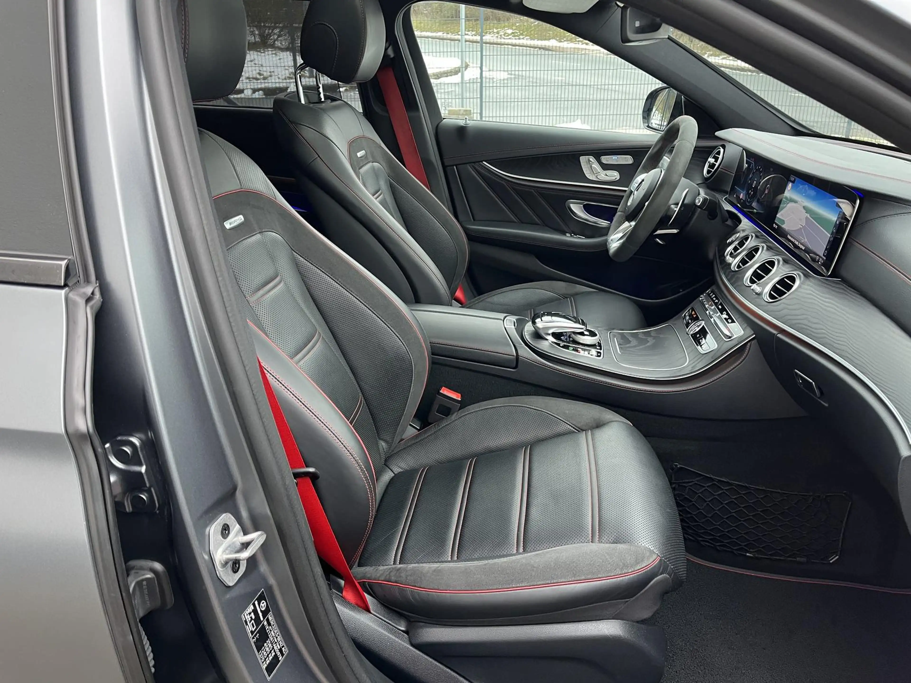 Mercedes-Benz E 53 AMG E 53 T AMG 4Matic+ — photo 14