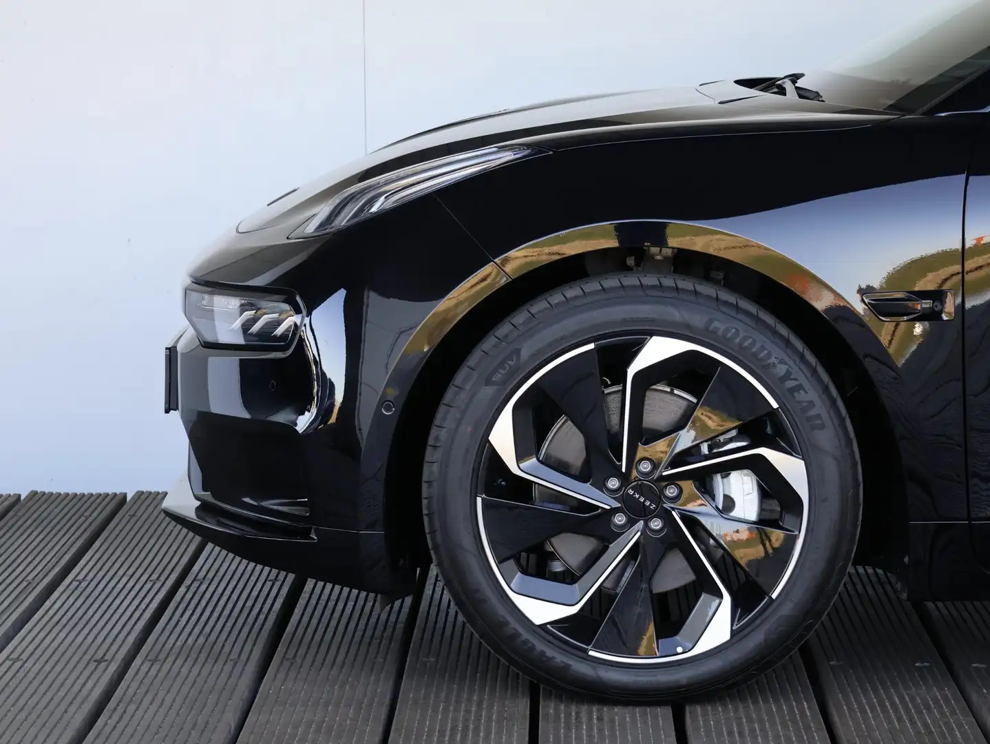 Zeekr 001 RWD Business Edition 100 kWh | Pano-dak | HUD | Ma Schwarz - 2