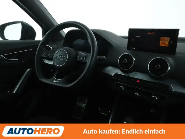 Audi Q2 view 13