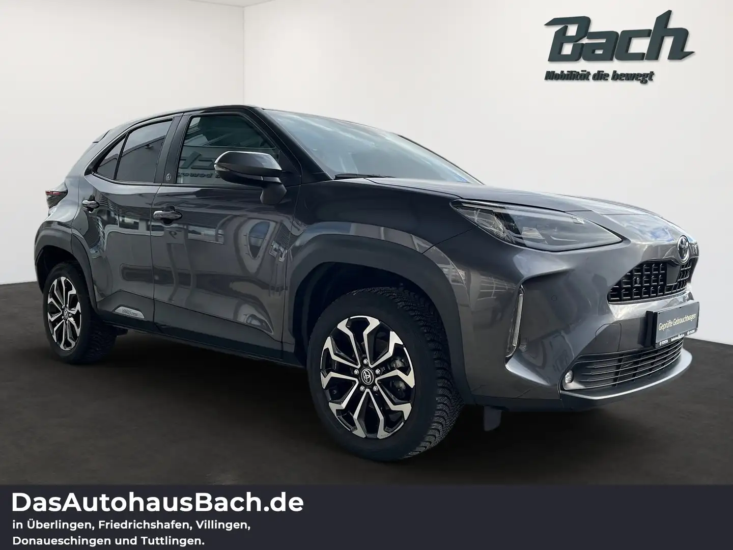 Toyota Yaris Cross 1.5 Hybrid Team D Winter Safety Gris - 2