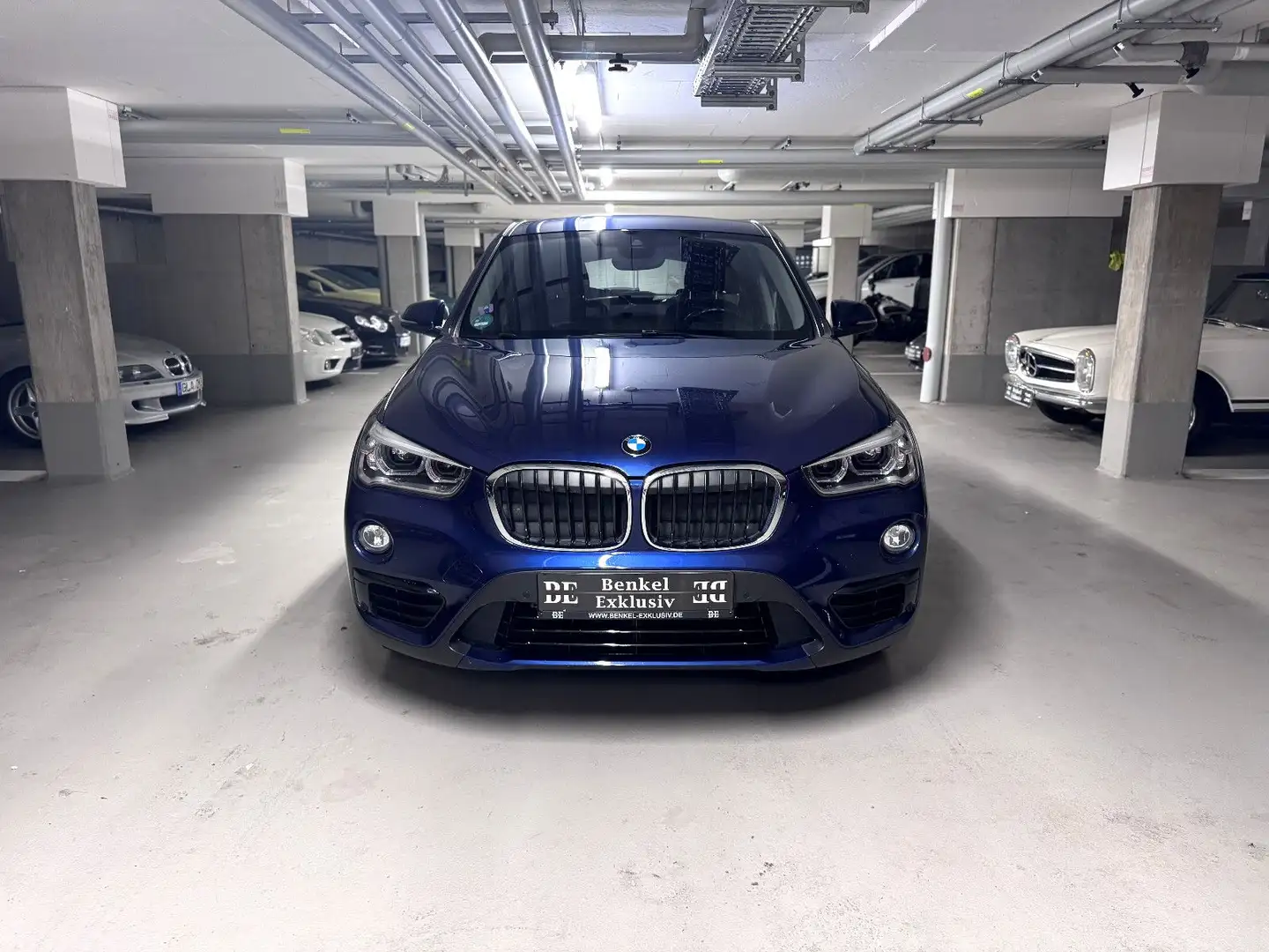 BMW X1 xDrive 20 i Sport Line 1.Hand Bleu - 2