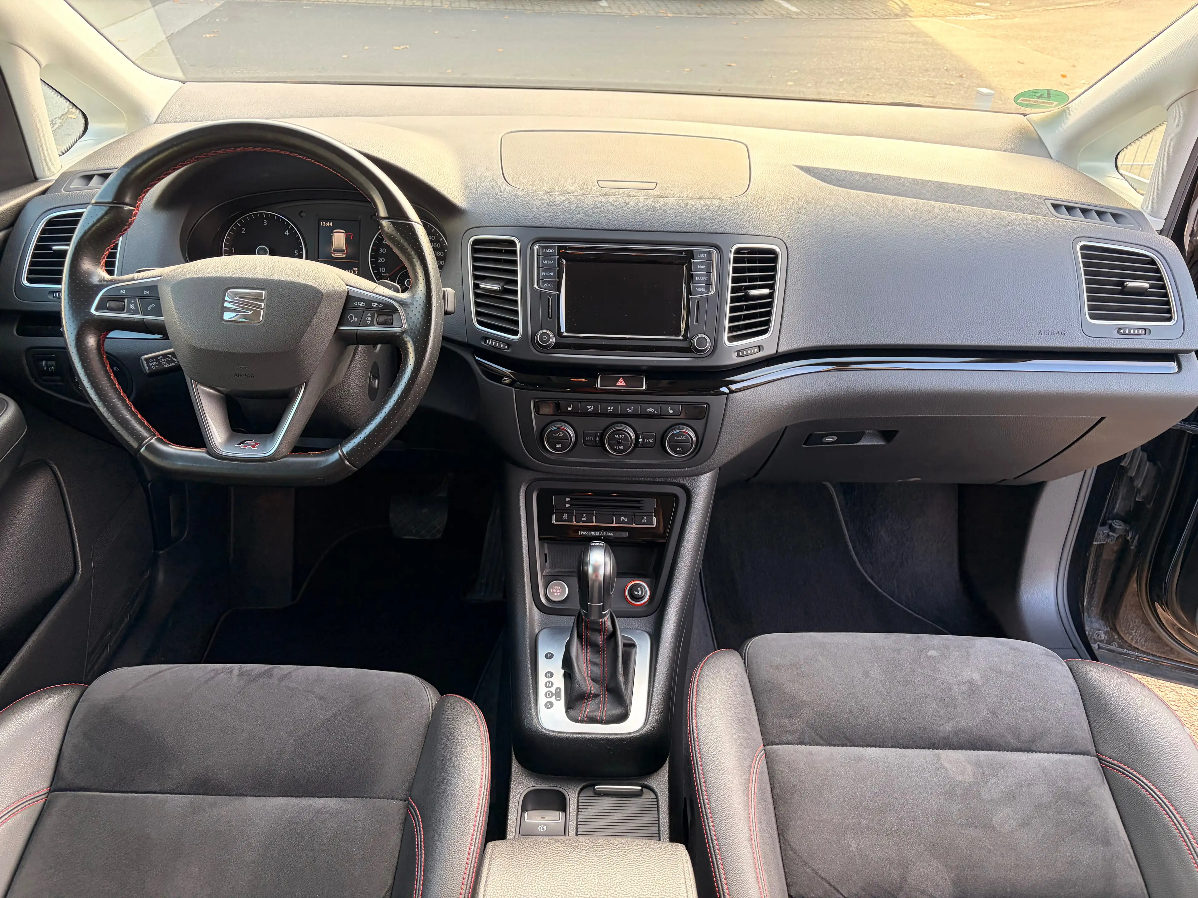SEAT Alhambra FR-Line Autom,7sitze Navi,Kamera,Ahk, — photo 12