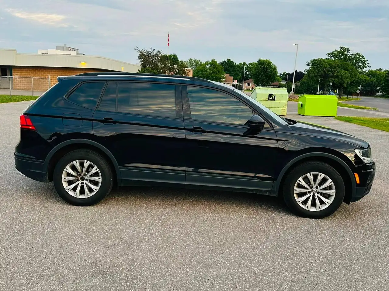 Volkswagen Tiguan photo Volkswagen Tiguan
