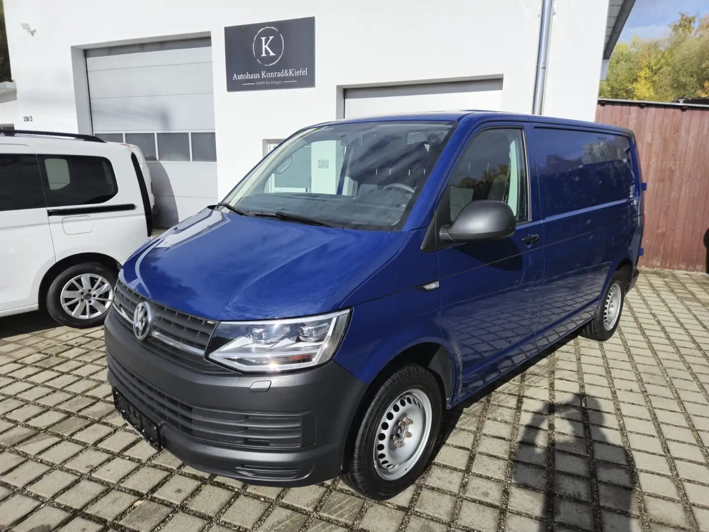 Volkswagen T6 Transporter Kasten-Kombi 4Motion/Navi/LED Blau - 1