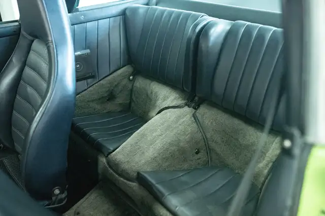 Porsche 911 view 10