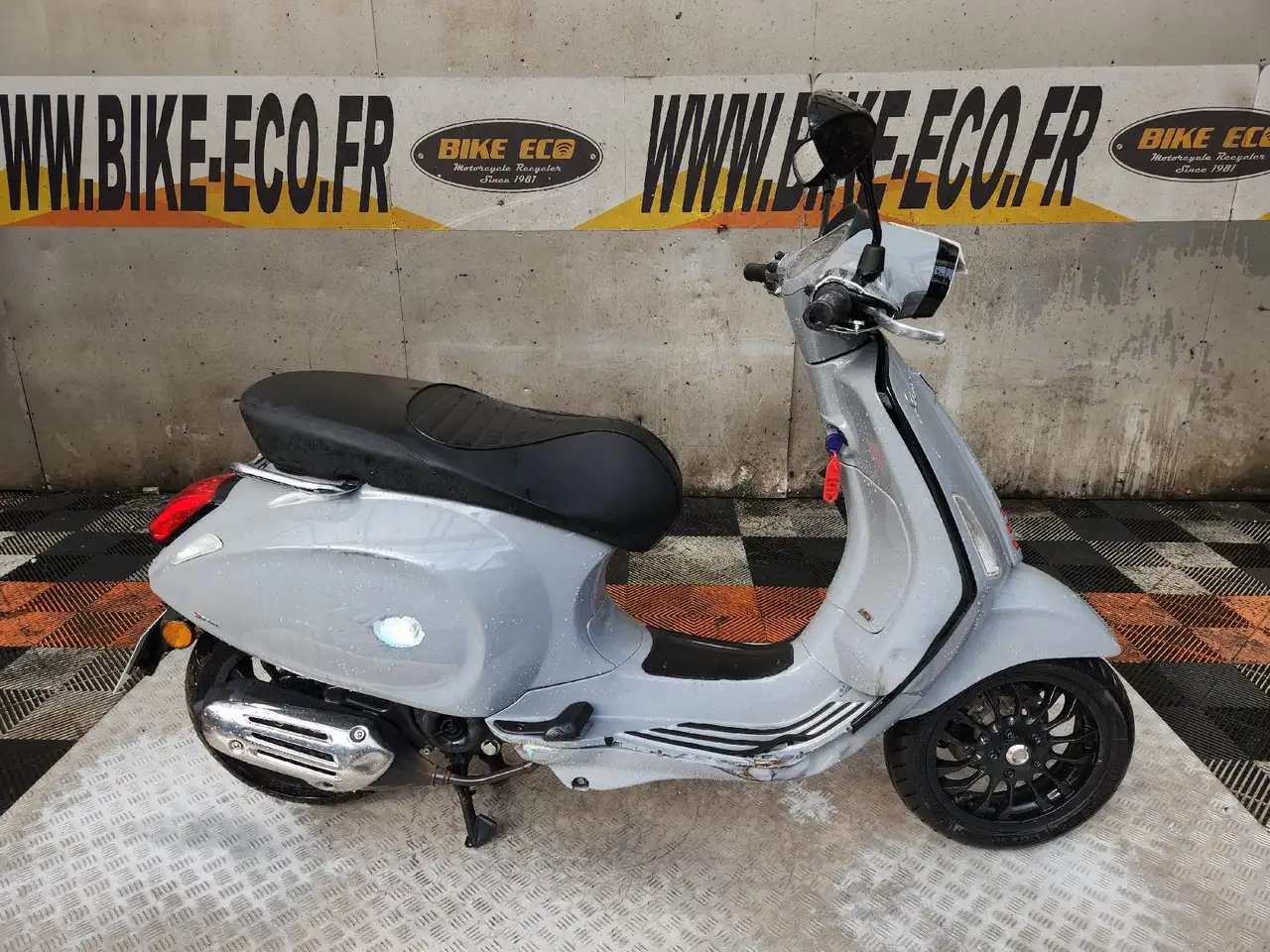Vespa Sprint 50