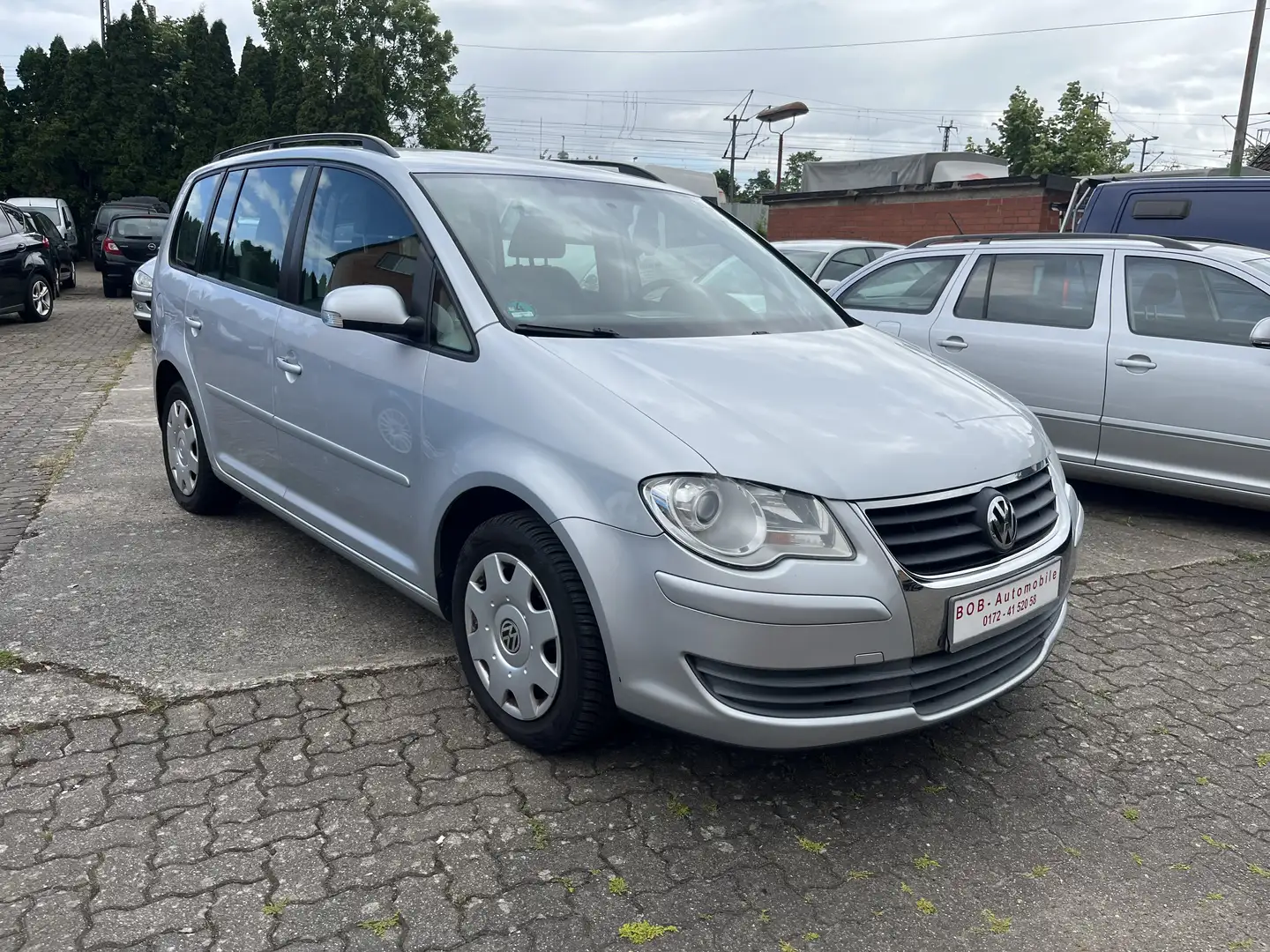 Volkswagen Touran 1.6 Trendline 2-HAND 7-Sitzer Klima Grau - 1