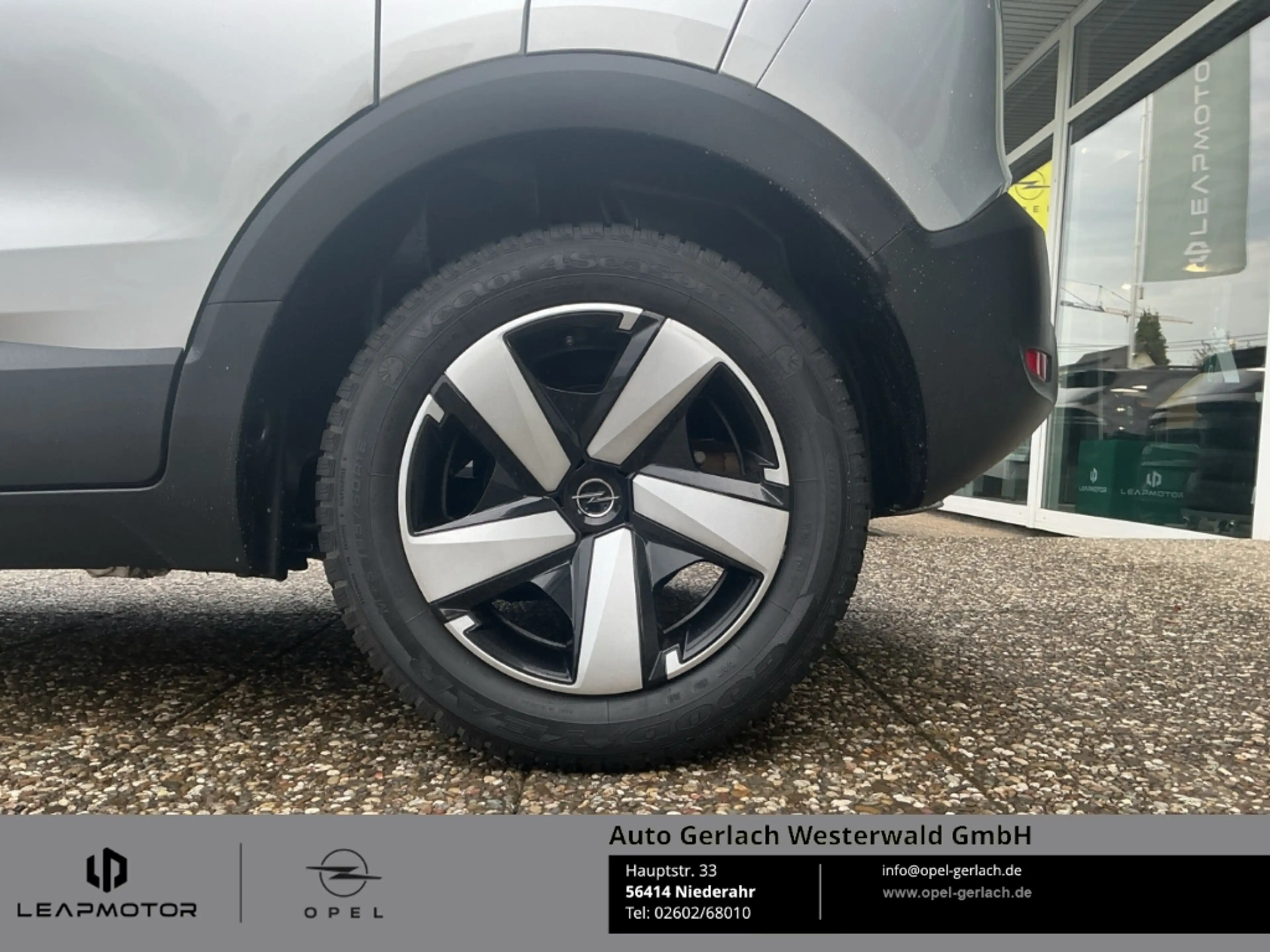 Opel Crossland Enjoy LED Apple CarPlay Android Auto DAB Ambienteb — photo 14