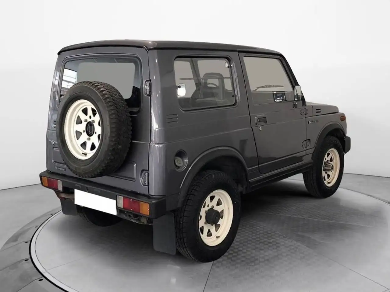 Suzuki SJ 410 SJ 413 VX De Luxe berlina, foto 4