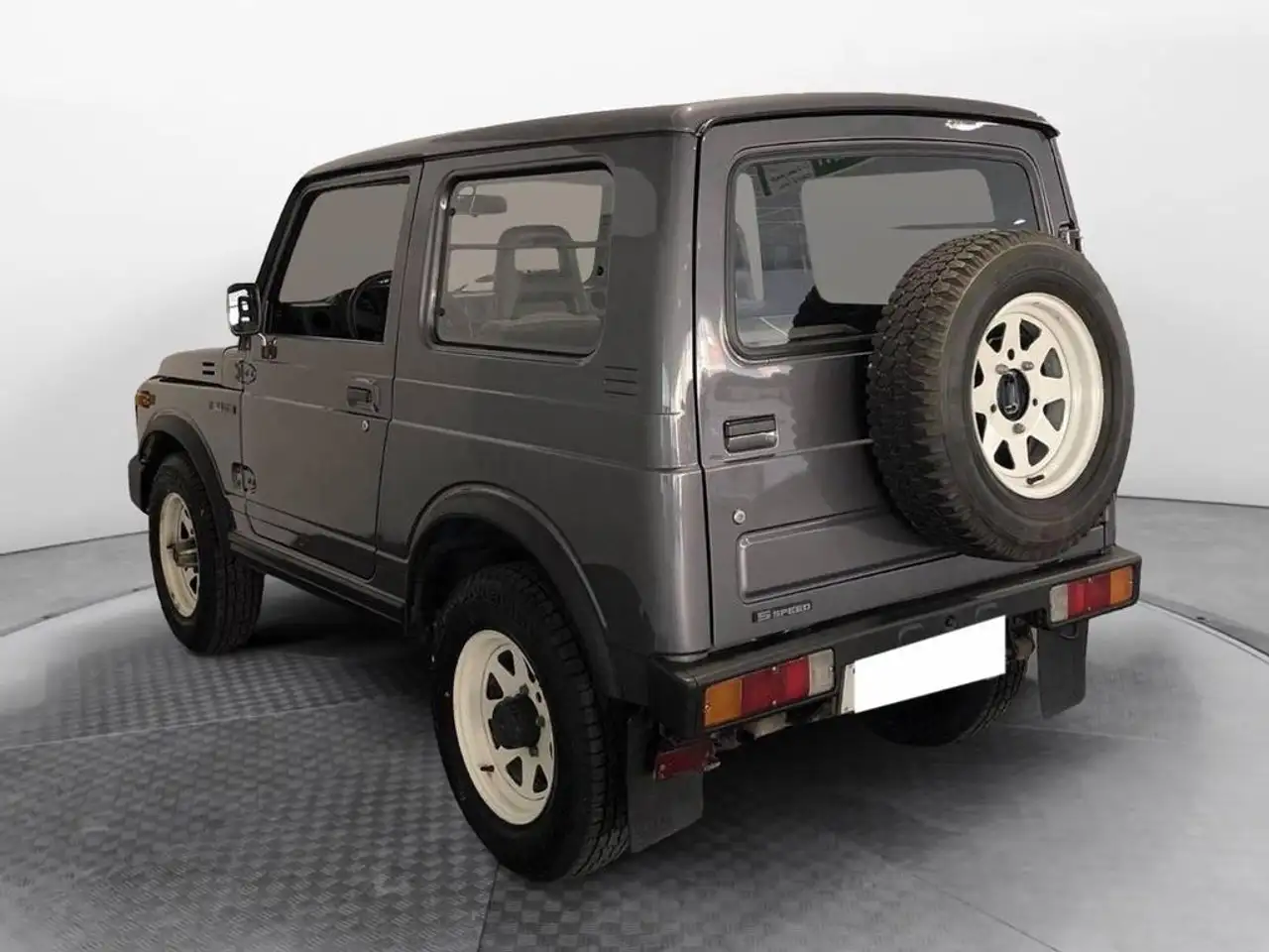 Suzuki SJ 410 SJ 413 VX De Luxe berlina, foto 6