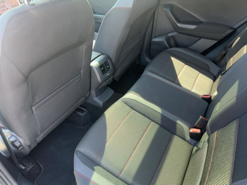 Volkswagen T-Roc Sport 1.5 TSI — photo 10