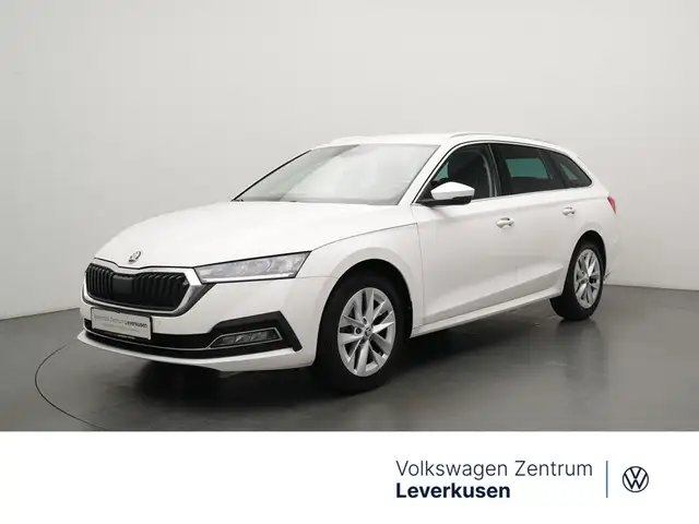 Skoda Octavia DSG VIRT CARPLAY NAVI LED PDC KLIMA