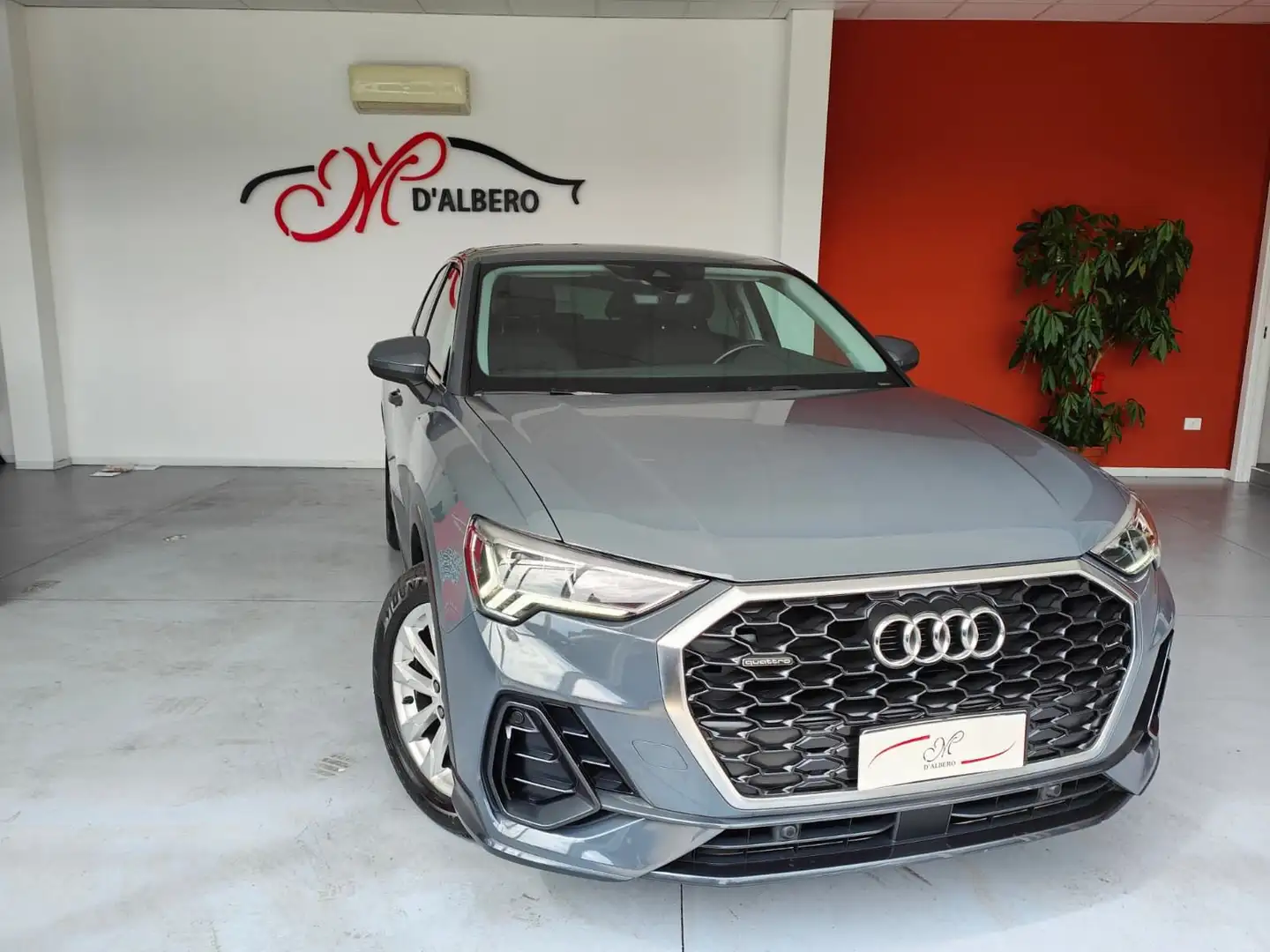 Audi Q3 SPB 35 TDI S tronic quattro edition Grau - 1