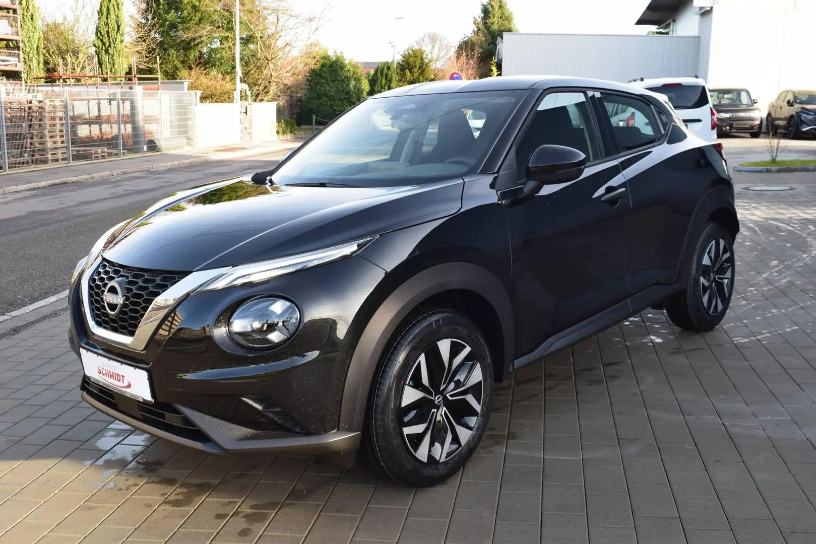 Nissan Juke 1.0 DIG-T DCT Acenta Navi/Komfort Noir - 2
