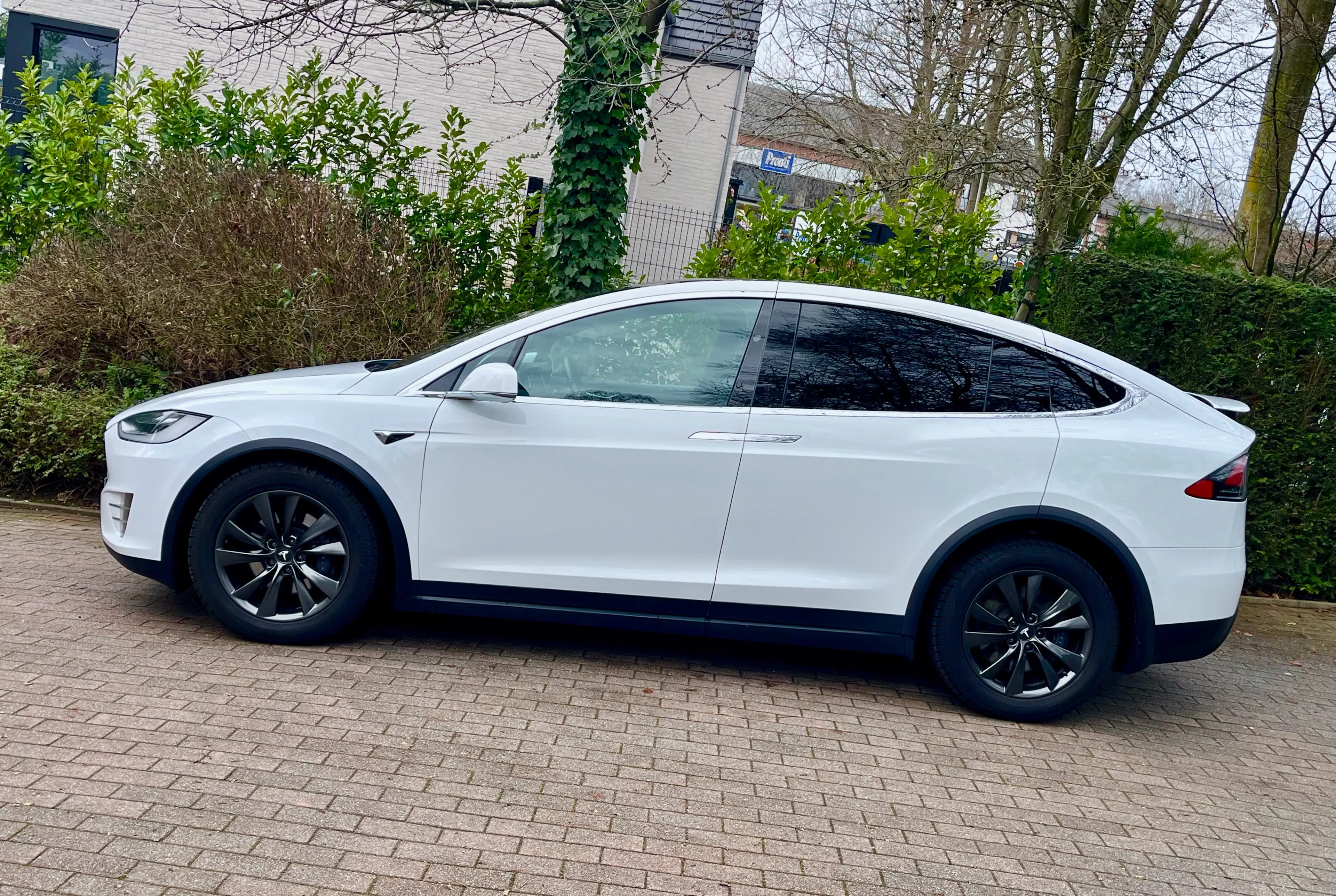 Tesla Model X Model X 90D kWh PERFORMANCE Dual Motor — photo 3
