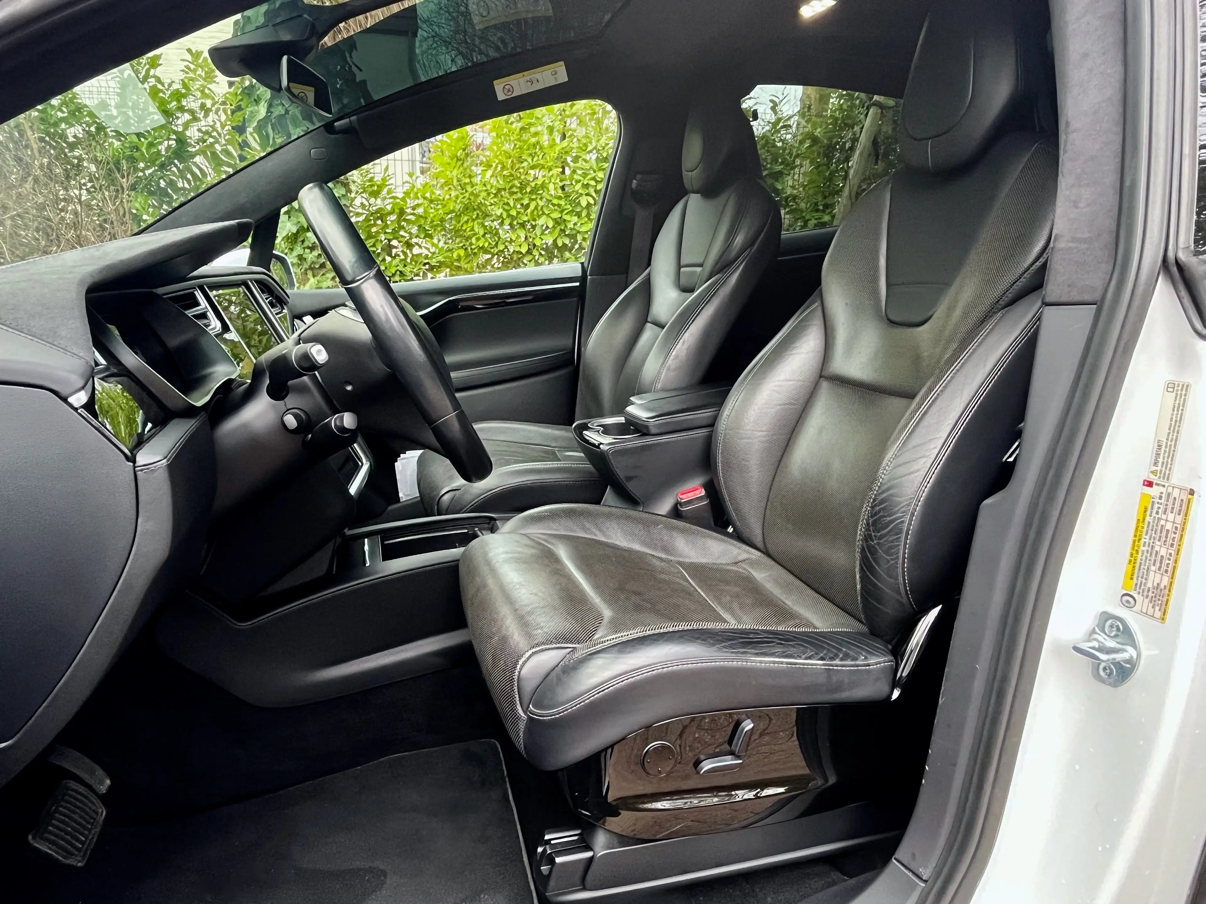 Tesla Model X Model X 90D kWh PERFORMANCE Dual Motor — photo 12
