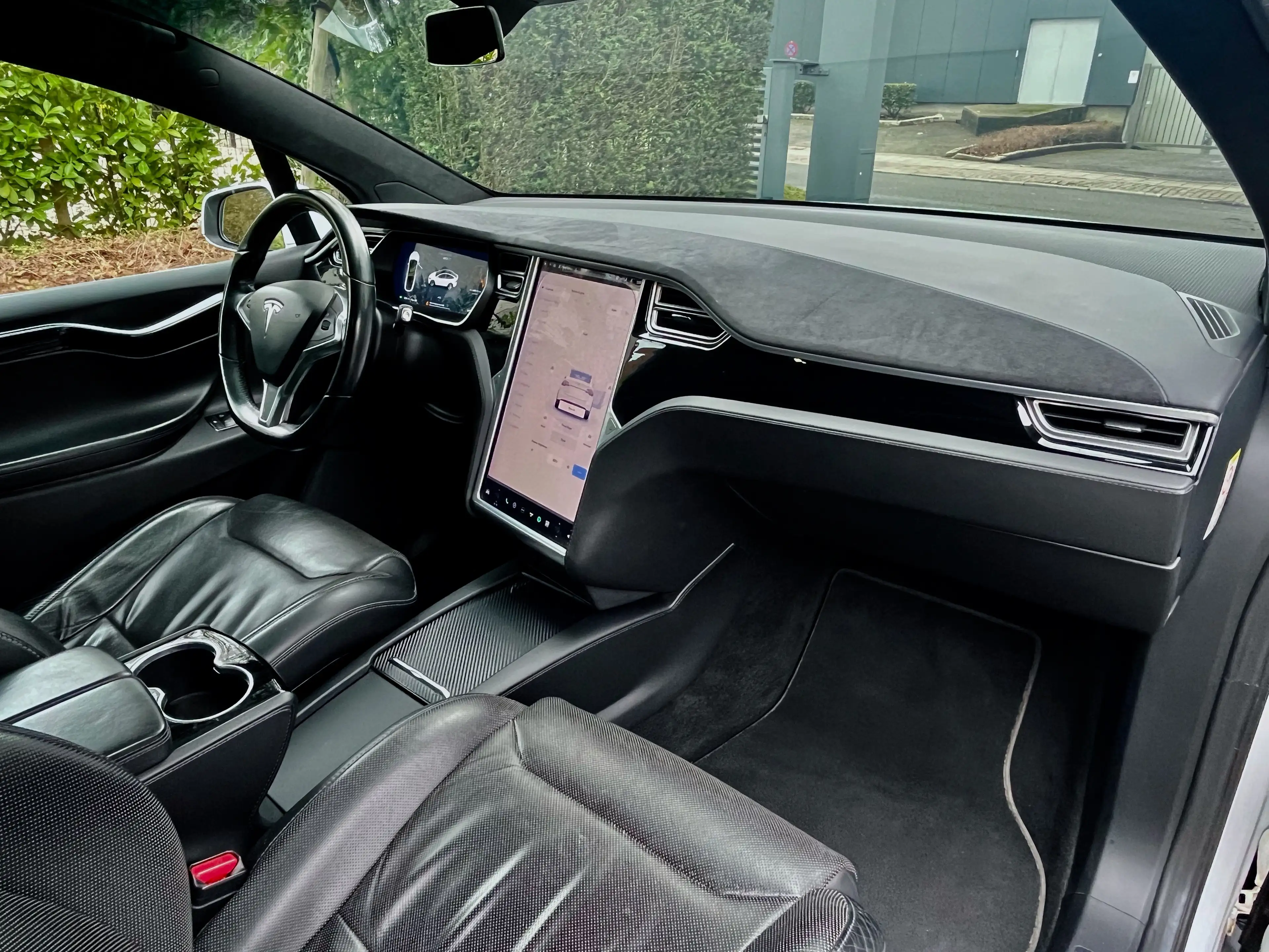 Tesla Model X Model X 90D kWh PERFORMANCE Dual Motor — photo 15