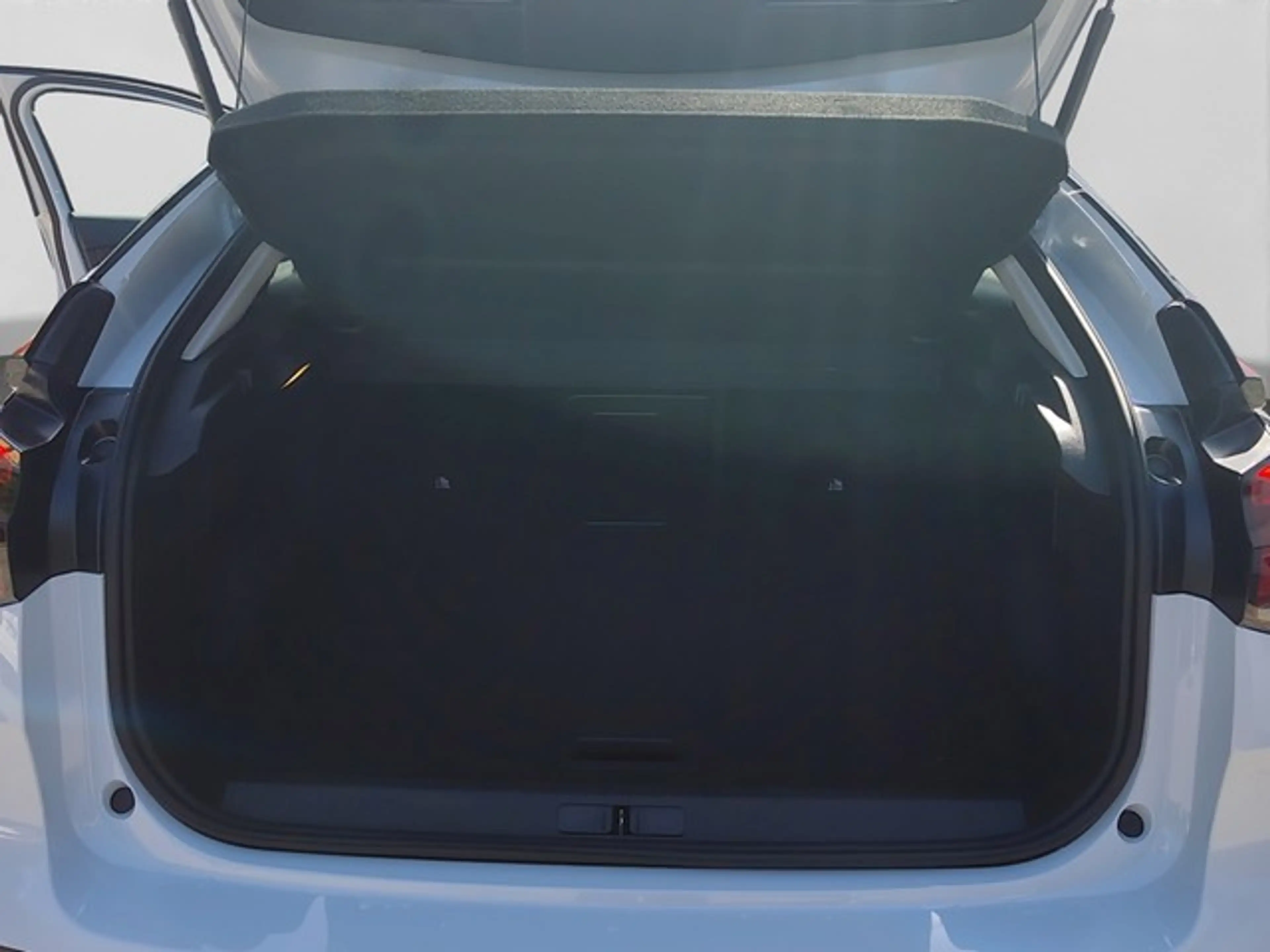 Citroen C4 Lim. Max EAT8 ALLWETTER NAVI PDC KAMERA SHZ Max — photo 16