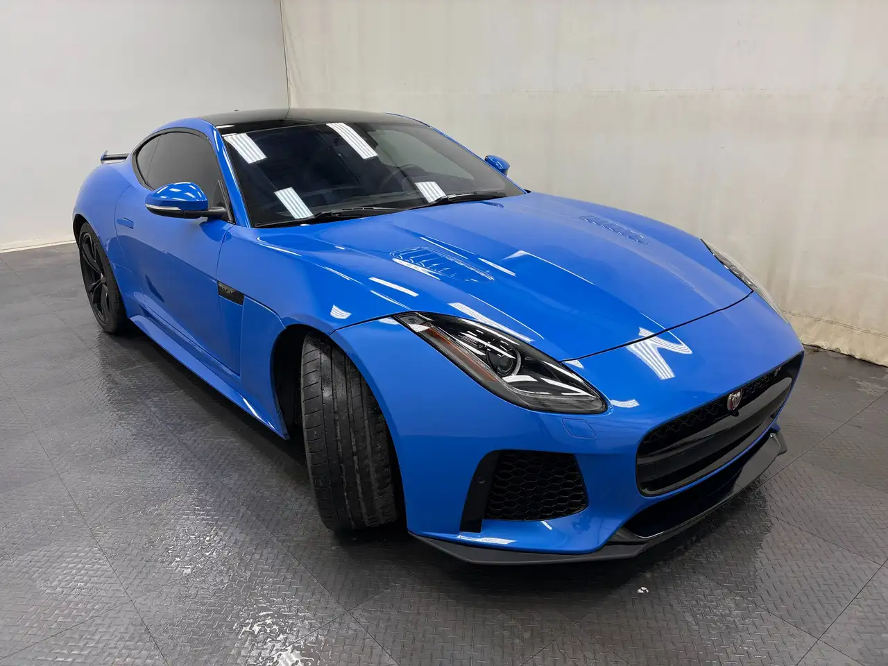 Jaguar F-Type снимка Jaguar F-Type