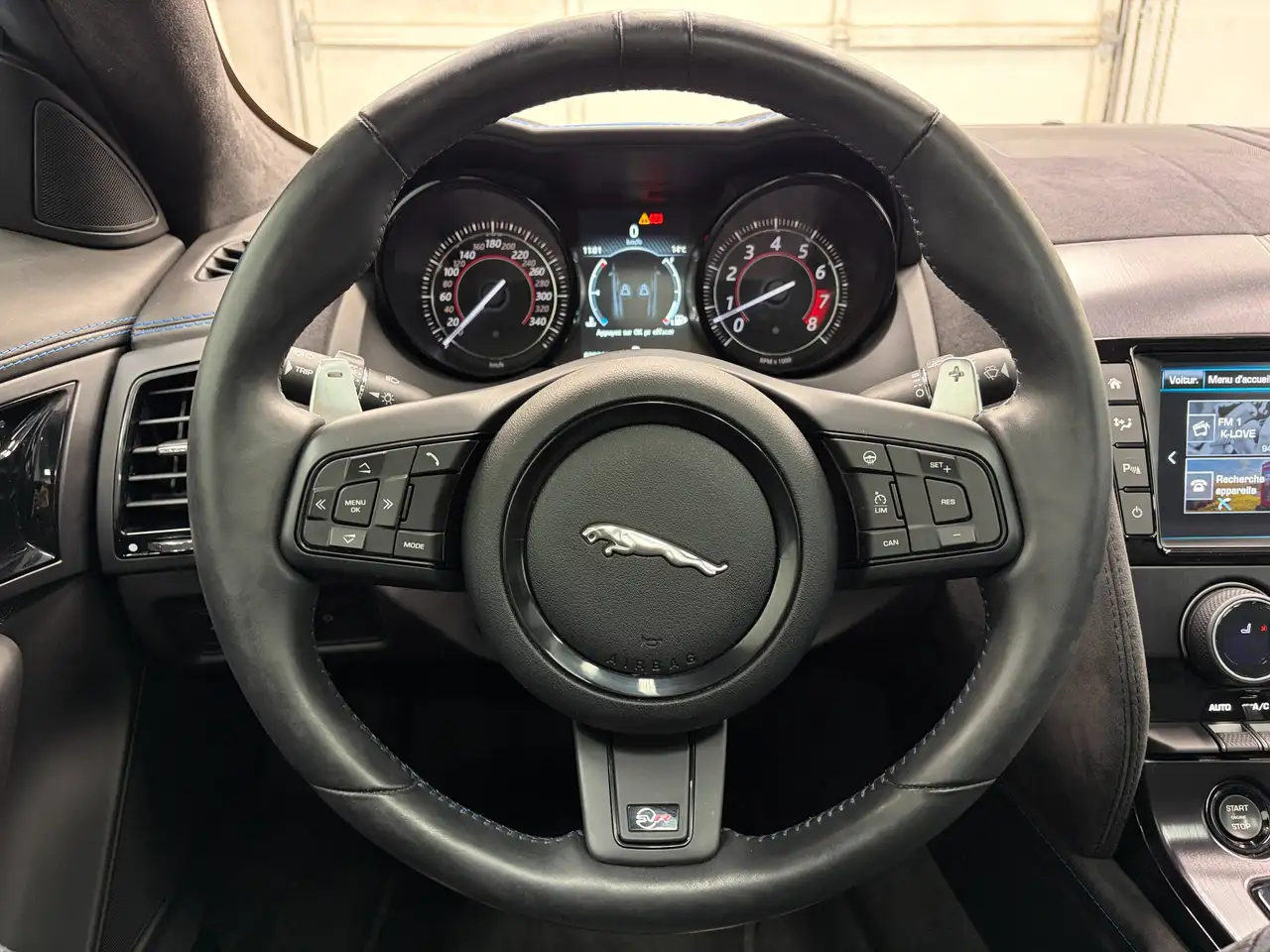 Jaguar F-Type снимка Jaguar F-Type