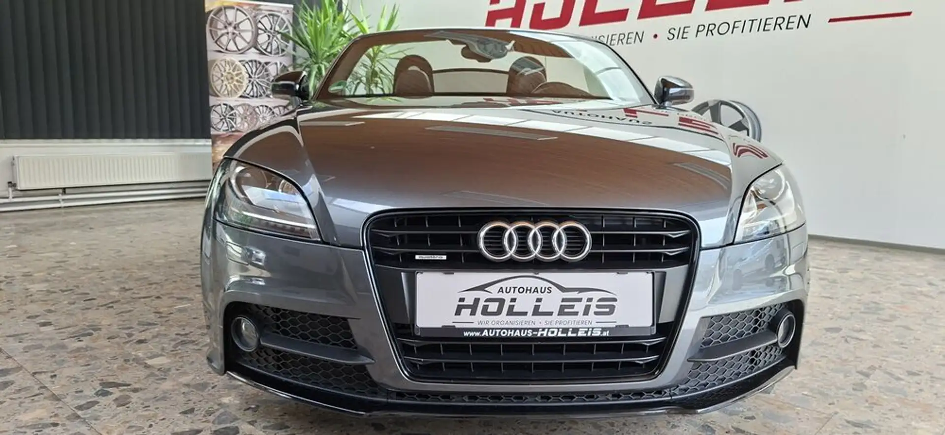 Audi TT Roadster 2,0 TDI quattro s-line Competition Grau - 2