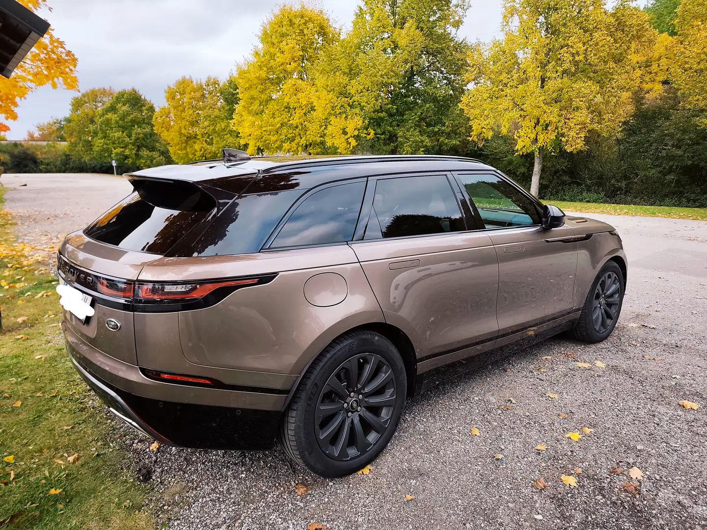 Land Rover Range Rover Velar R-Dynamic SE Bronze - 2
