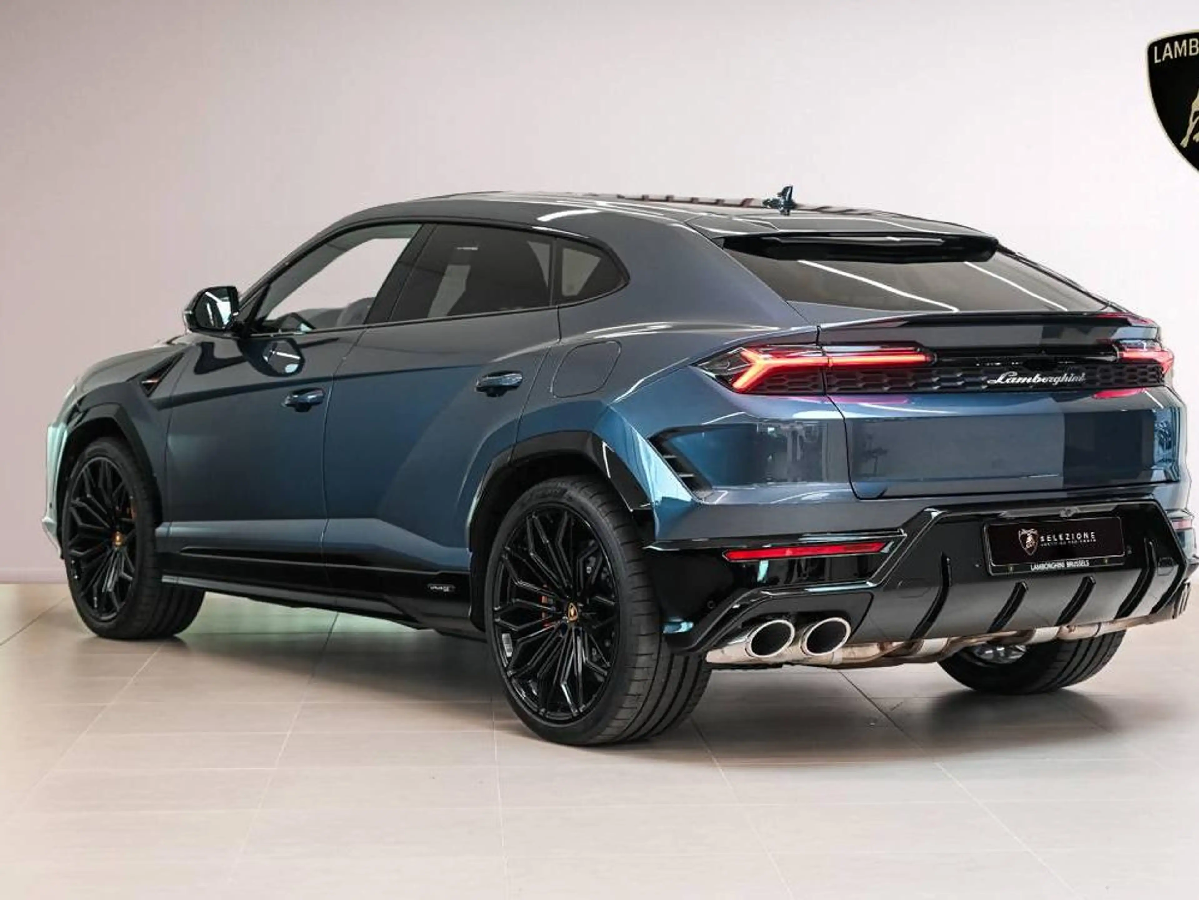 Lamborghini Urus Urus SE PHEV 4.0 BiTurbo V8 — photo 3