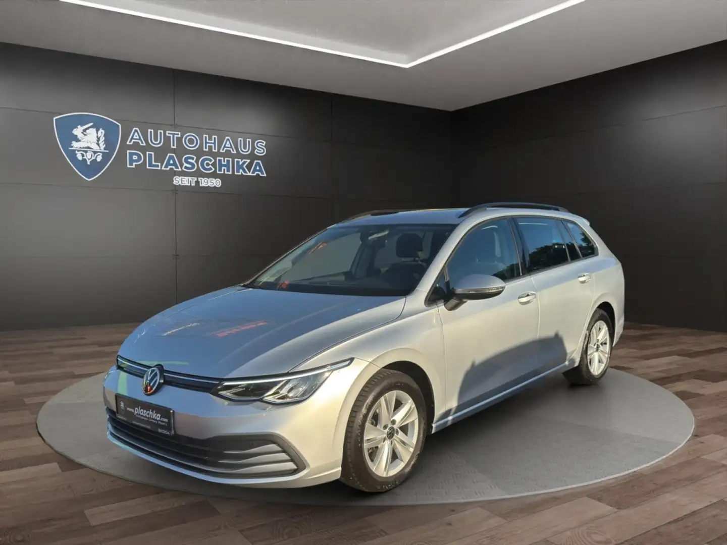 Volkswagen Golf VIII Var. 2.0 TDI Life ACC*NAVI*STANDH.*SHZ Klima Silber - 1