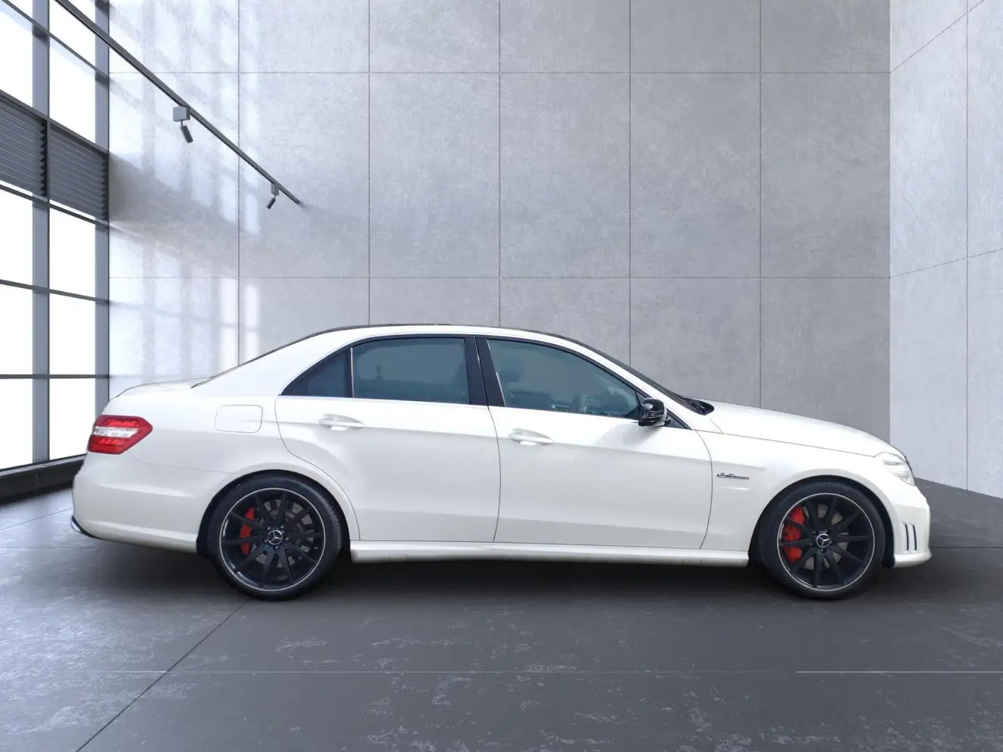 Mercedes-Benz E 63 AMG Lim.*H&K*Kamera*Pano Blanc - 2
