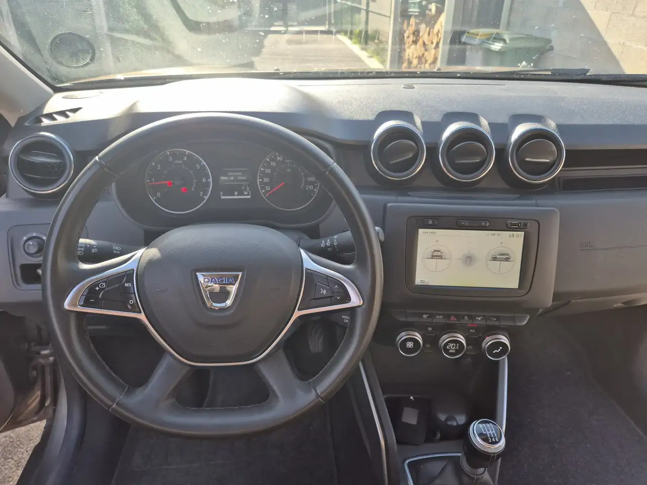 Dacia Duster — photo 6