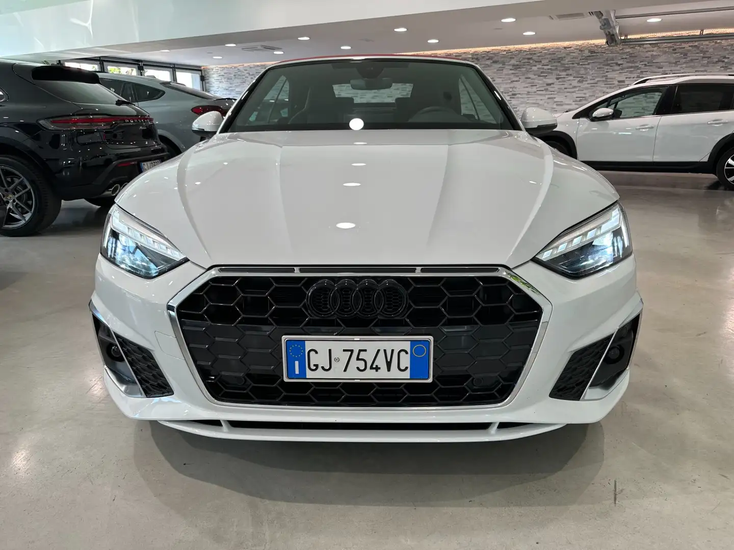 Audi A5 Cabrio 40 2.0 tdi mhev 204cv Sline edition Stronic Bianco - 1